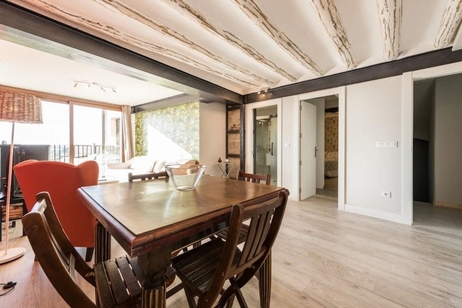 Apartamentos Vino Tinto