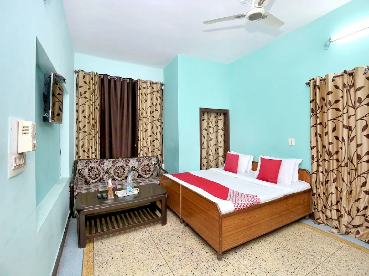 OYO 12307 Home Cozy 2BHK Parwanoo Kasauli