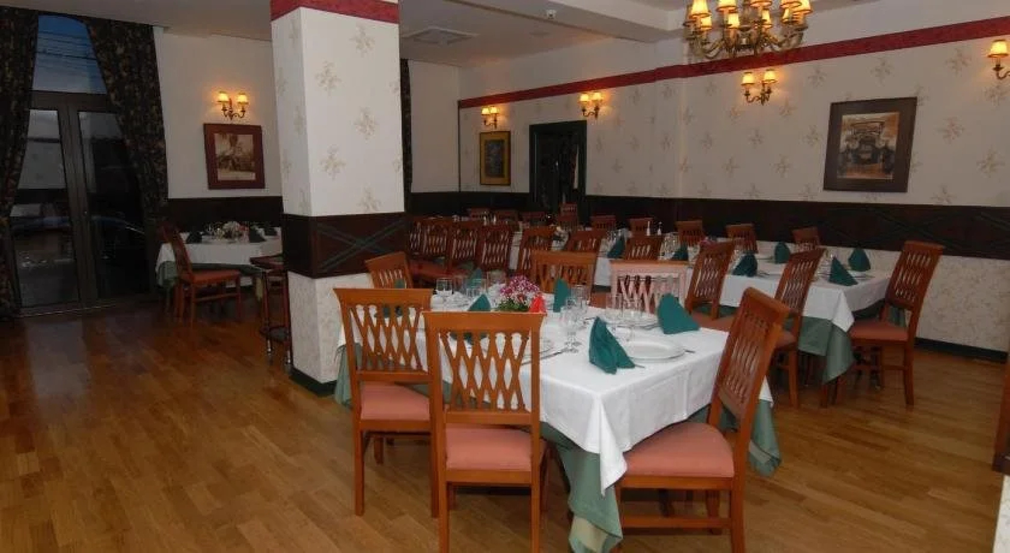 Hotel Ana Inn