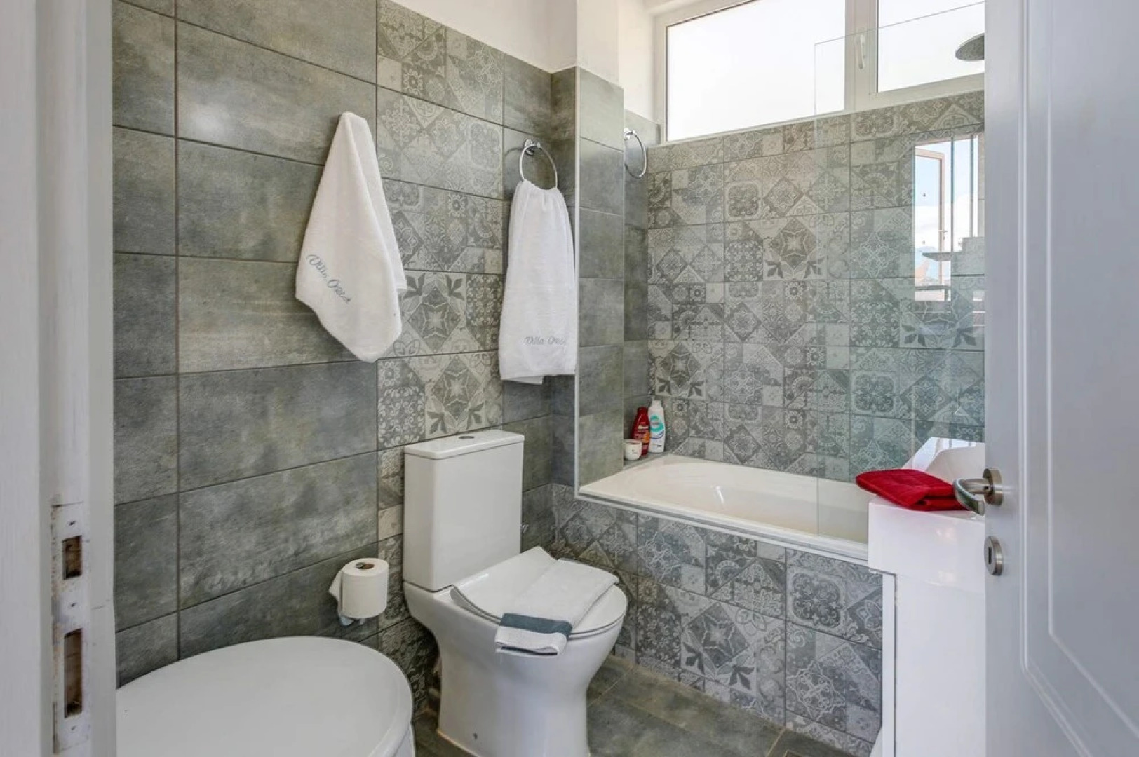 Longobardi Sea Front Villa Chania Greece