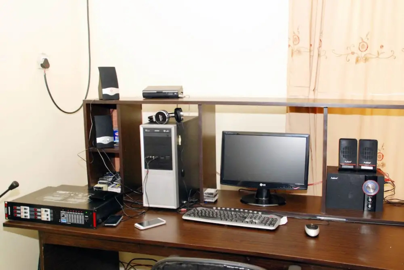 Royalty Hotels & Recreations