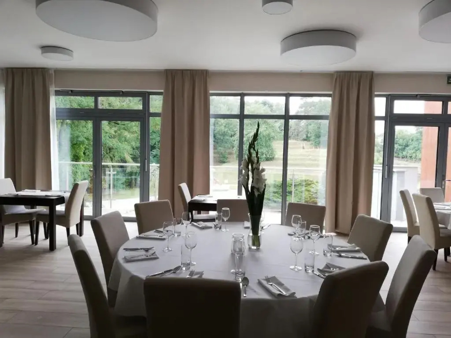 Hotelik na Słonecznym Wzgórzu