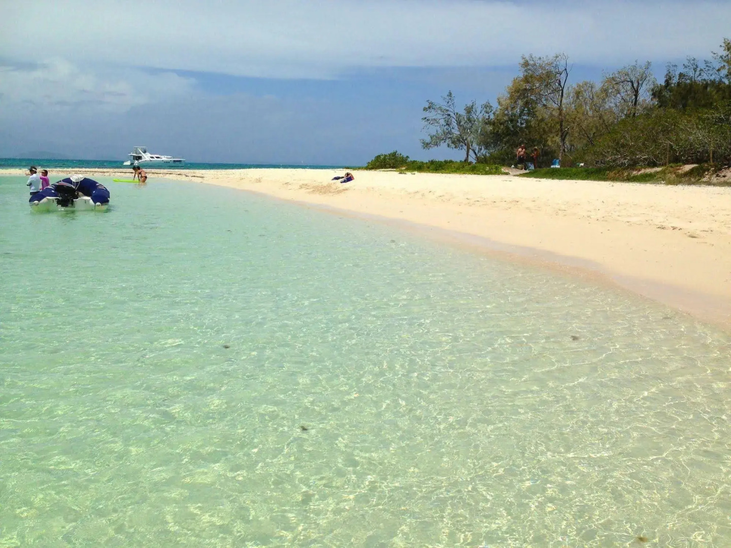 Imagine Yacht Charter