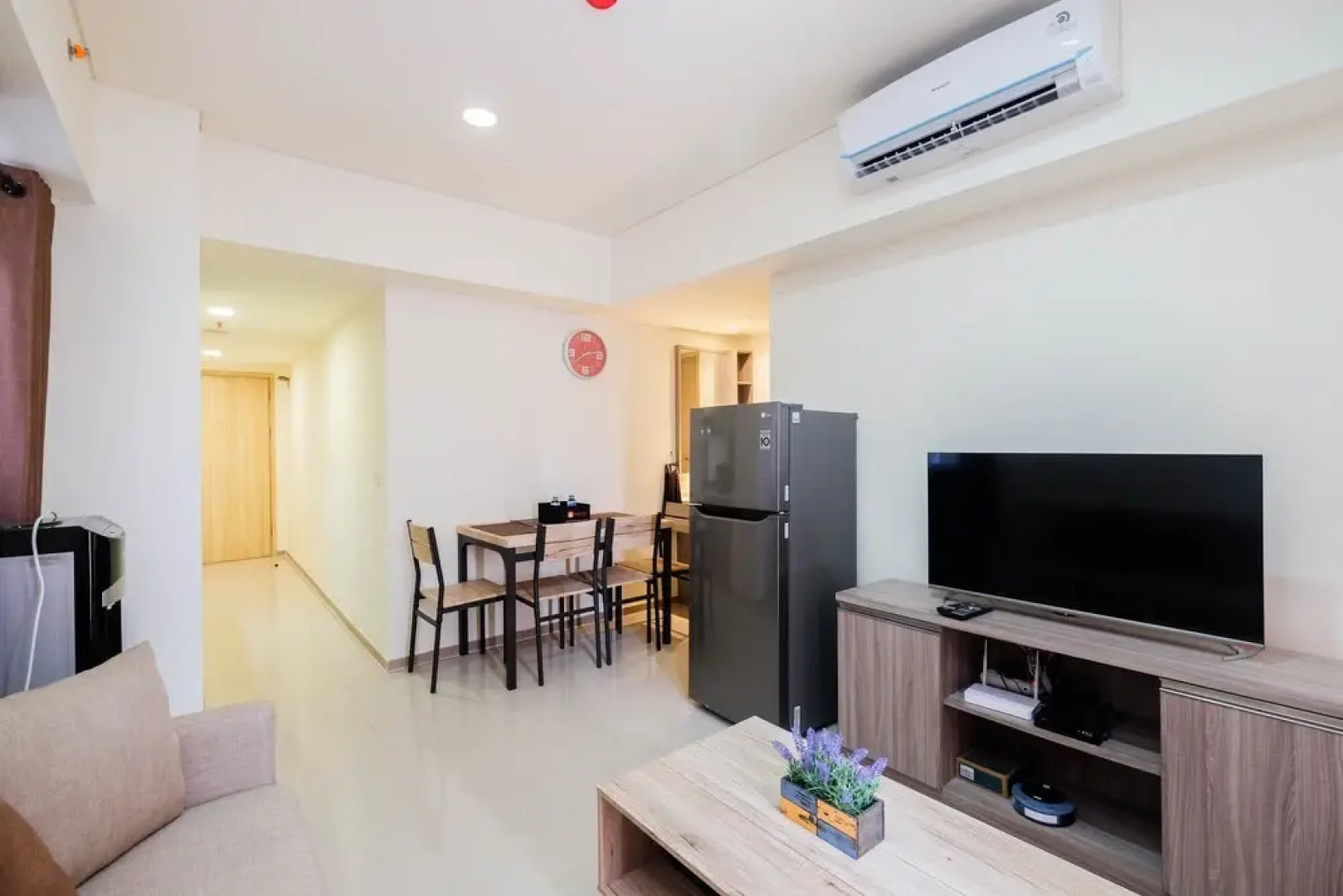 Well Furnished 2Br At Meikarta Apartment