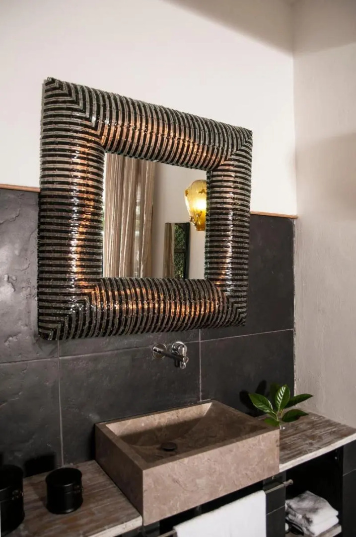 Sevenmaze Charming House