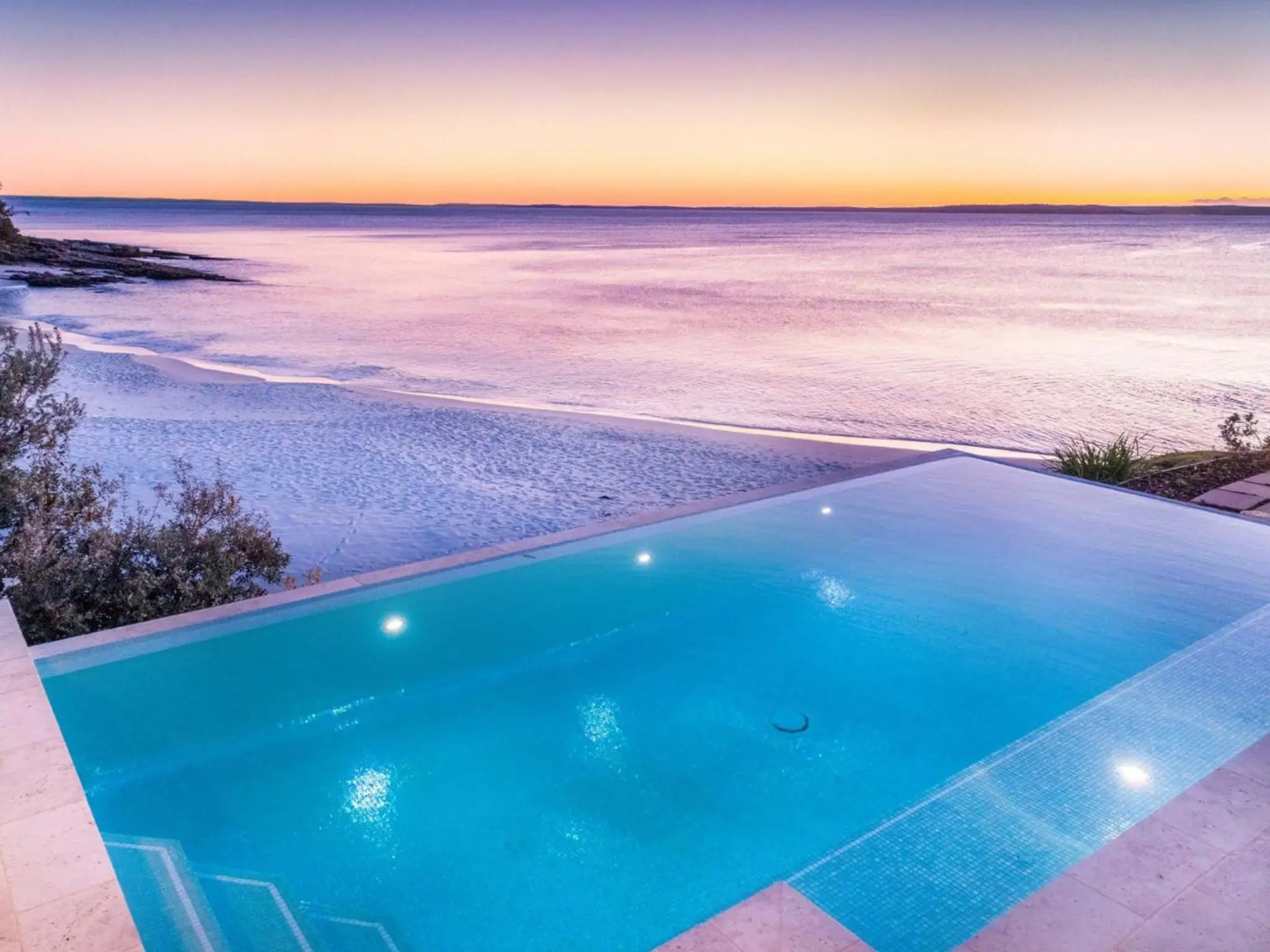 Horizons at Hyams Beach 4pm Check Out Sundays