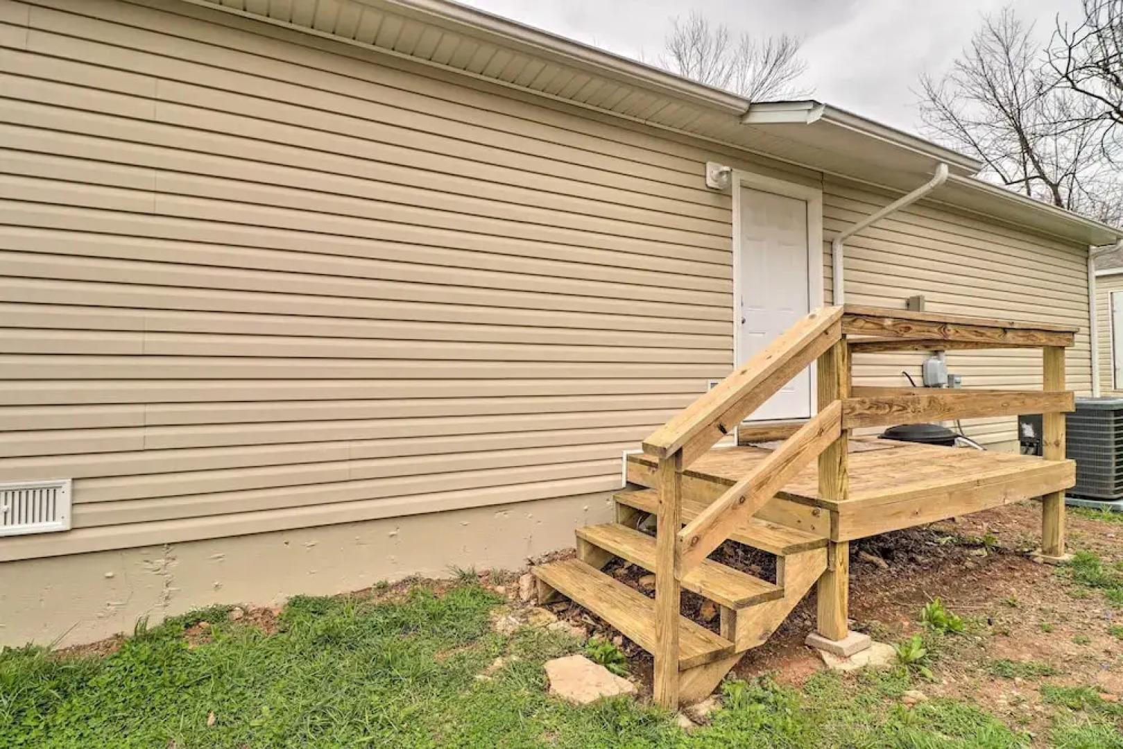 Stylish & Family-friendly West Plains Home!