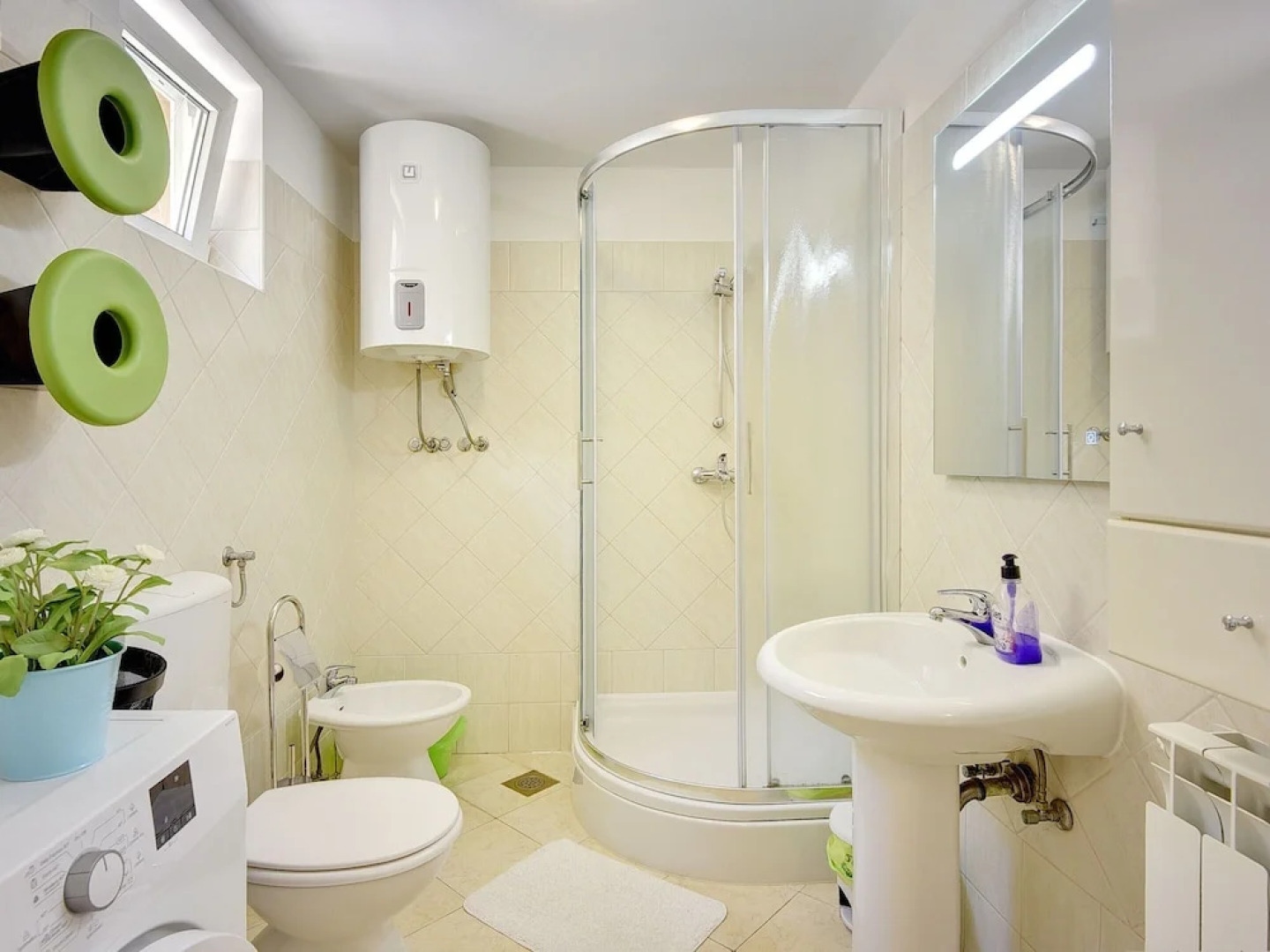 Detached Holiday House With Private Pool Only Near the Beach