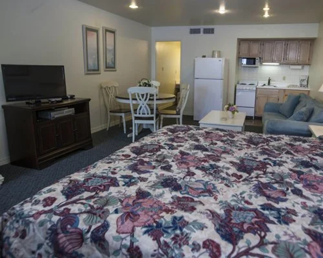 The Pines At Treetop Condominiums