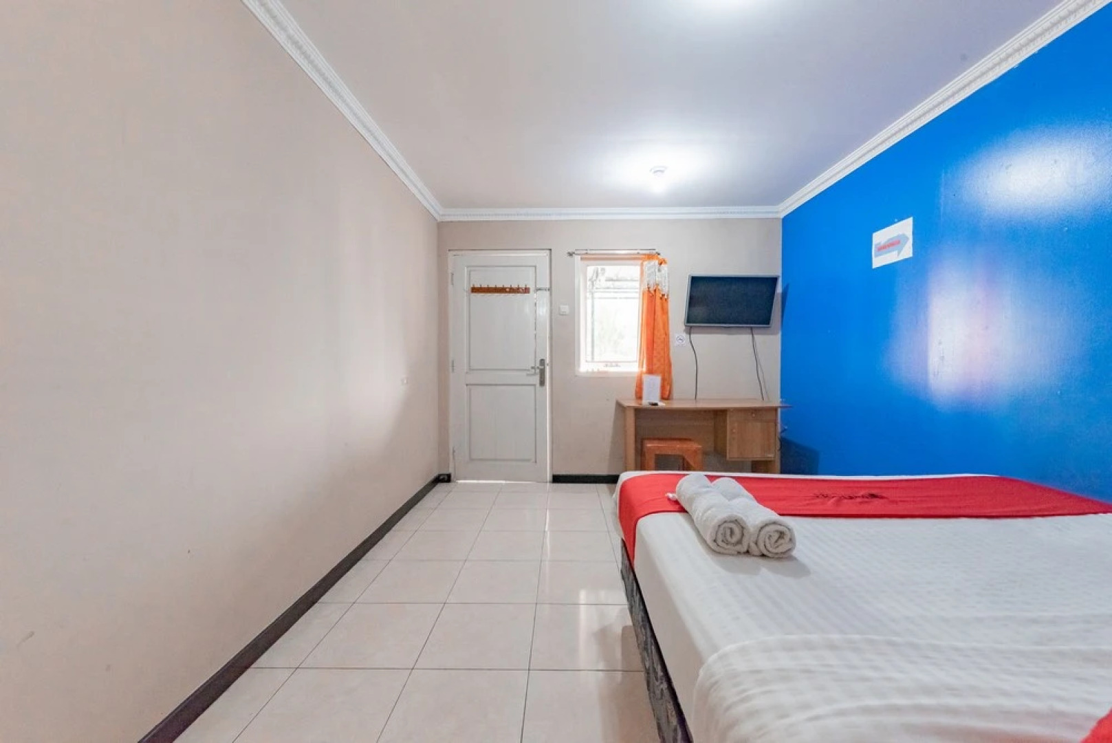 RedDoorz Syariah @ Cibadak Sukabumi