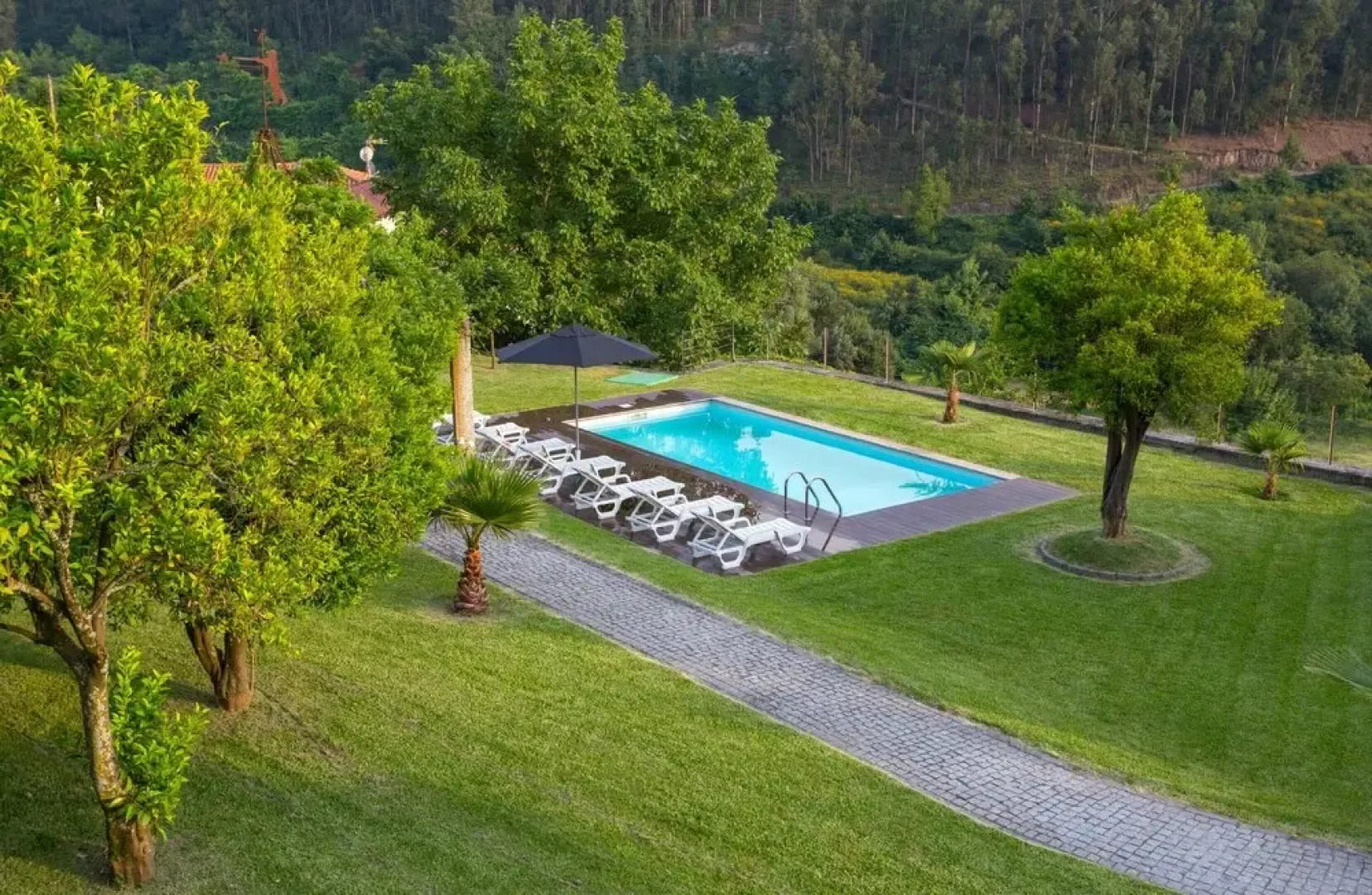 Villa with 3 bedrooms in Sobradelo da Goma with wonderful mountain view private pool enclosed garden 60 km from the beach