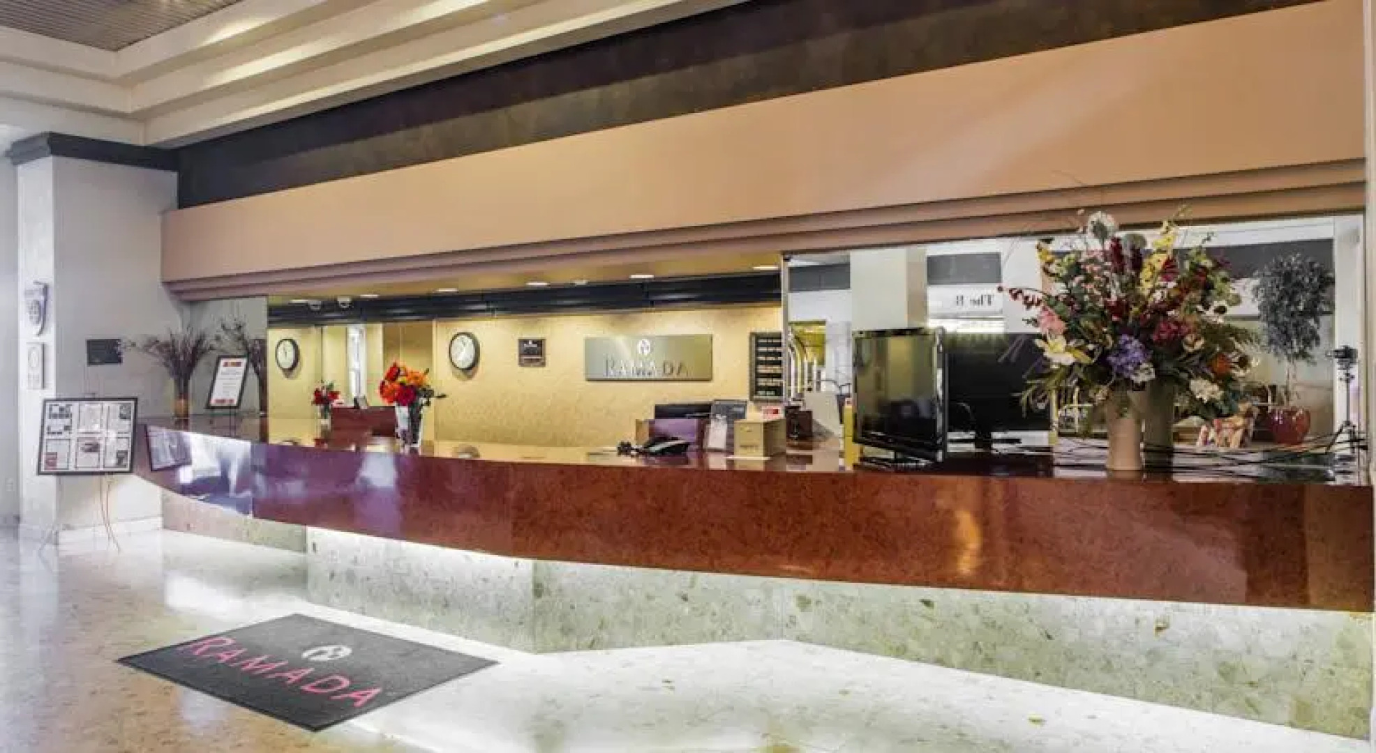 Ramada Hotel and Conference Center, Toledo