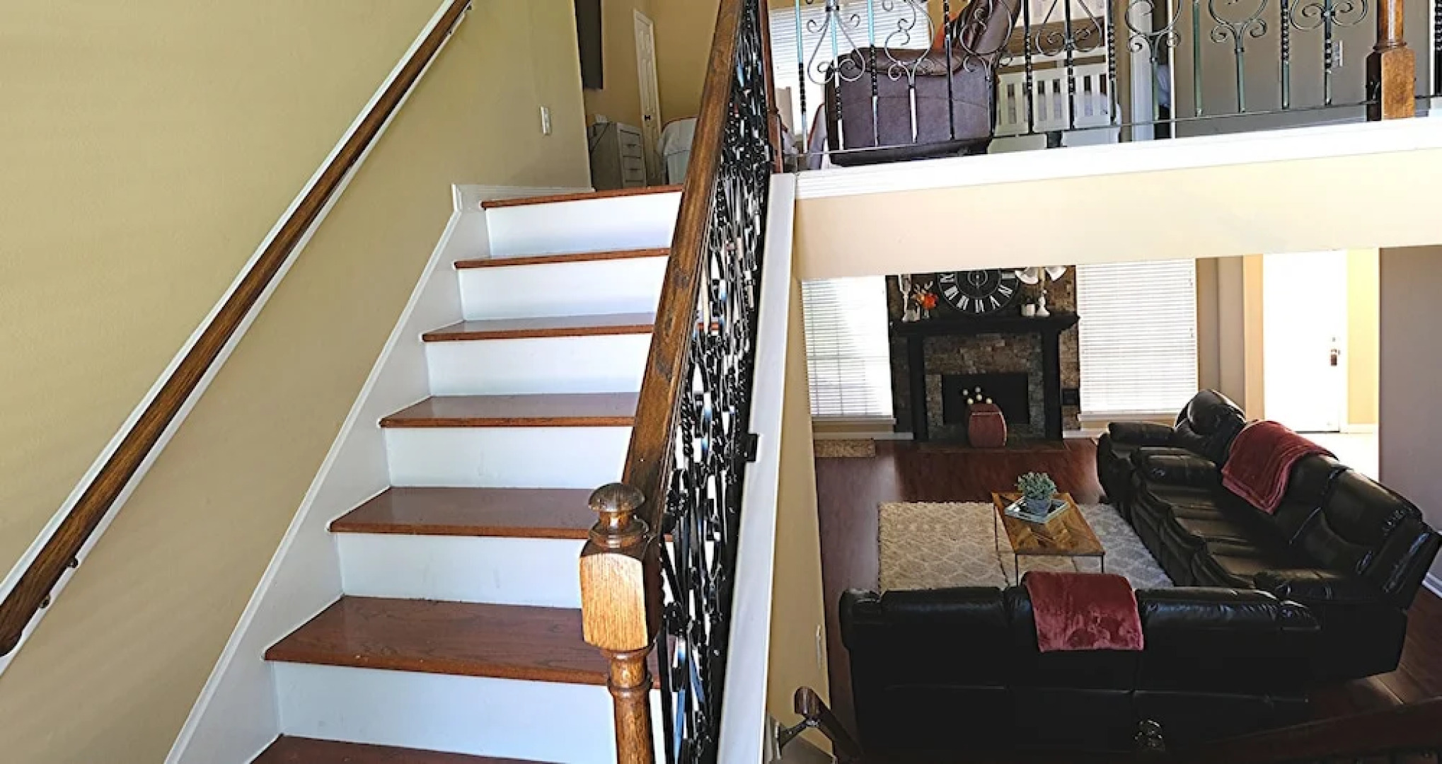 6Bdrm 3.5Bath 14Beds - 2 Story Houston