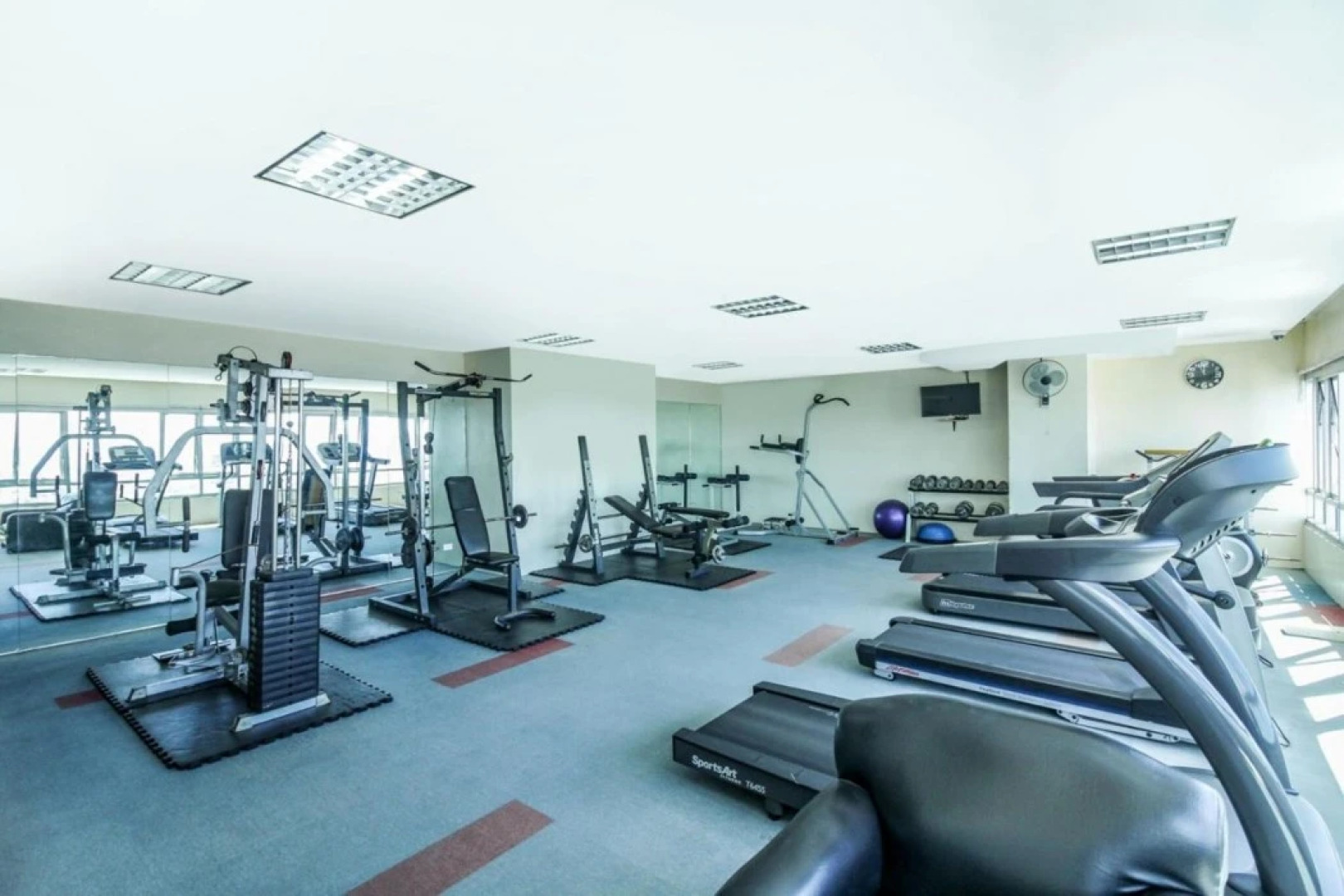 Greenhills Elan Hotel