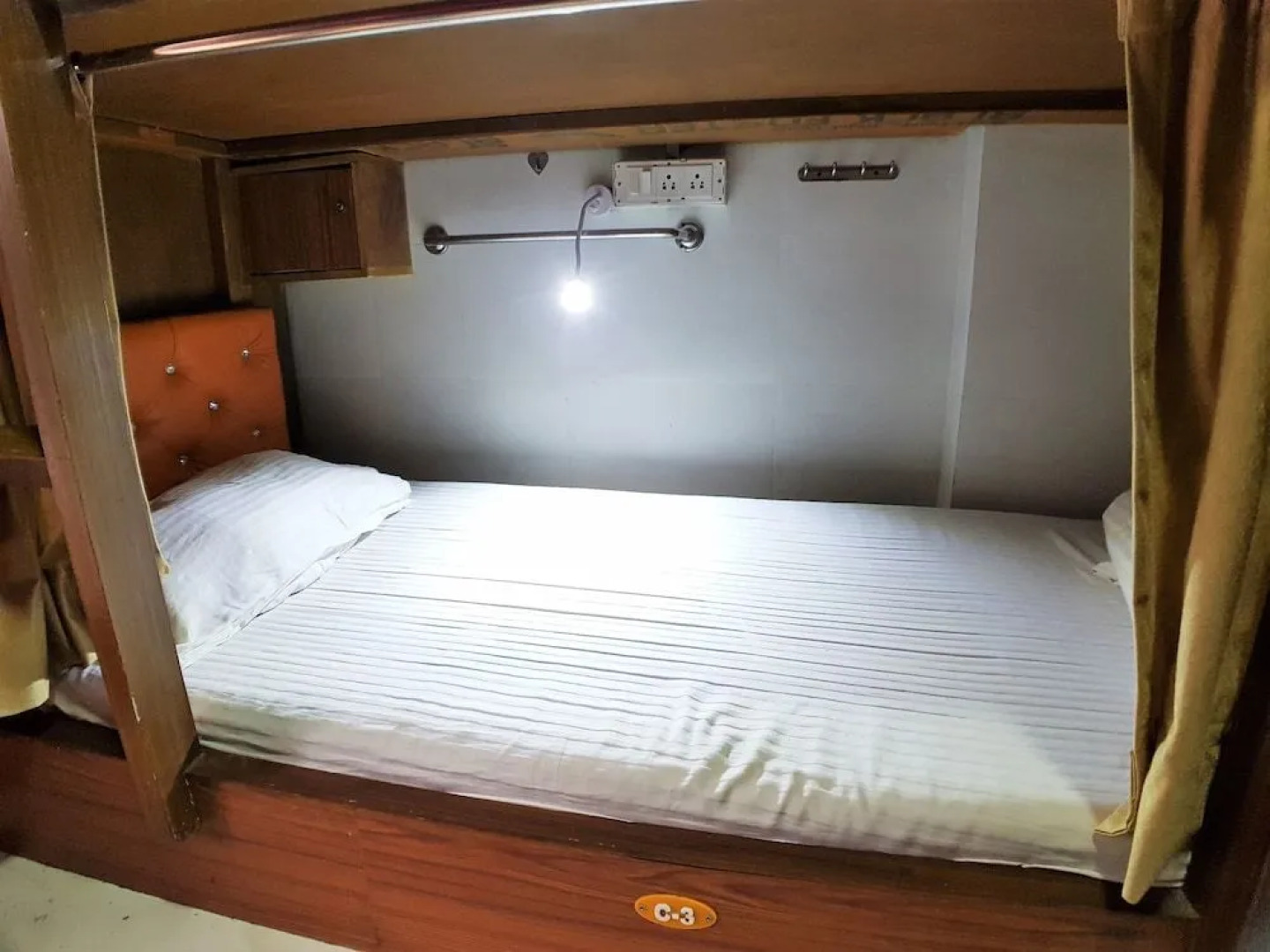 Hexa Ahlan Dorm - Hostel