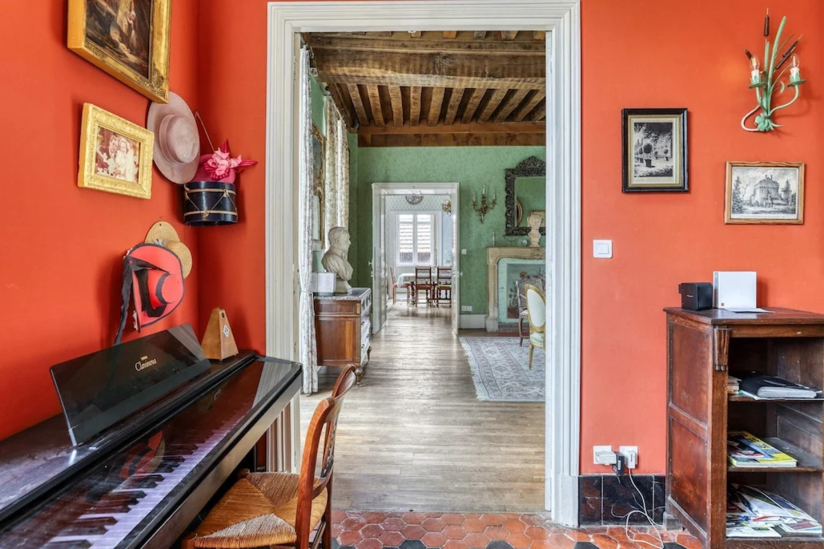 Villa With 4 Bedrooms in Lucenay-lès-aix, With Private Pool, Enclosed