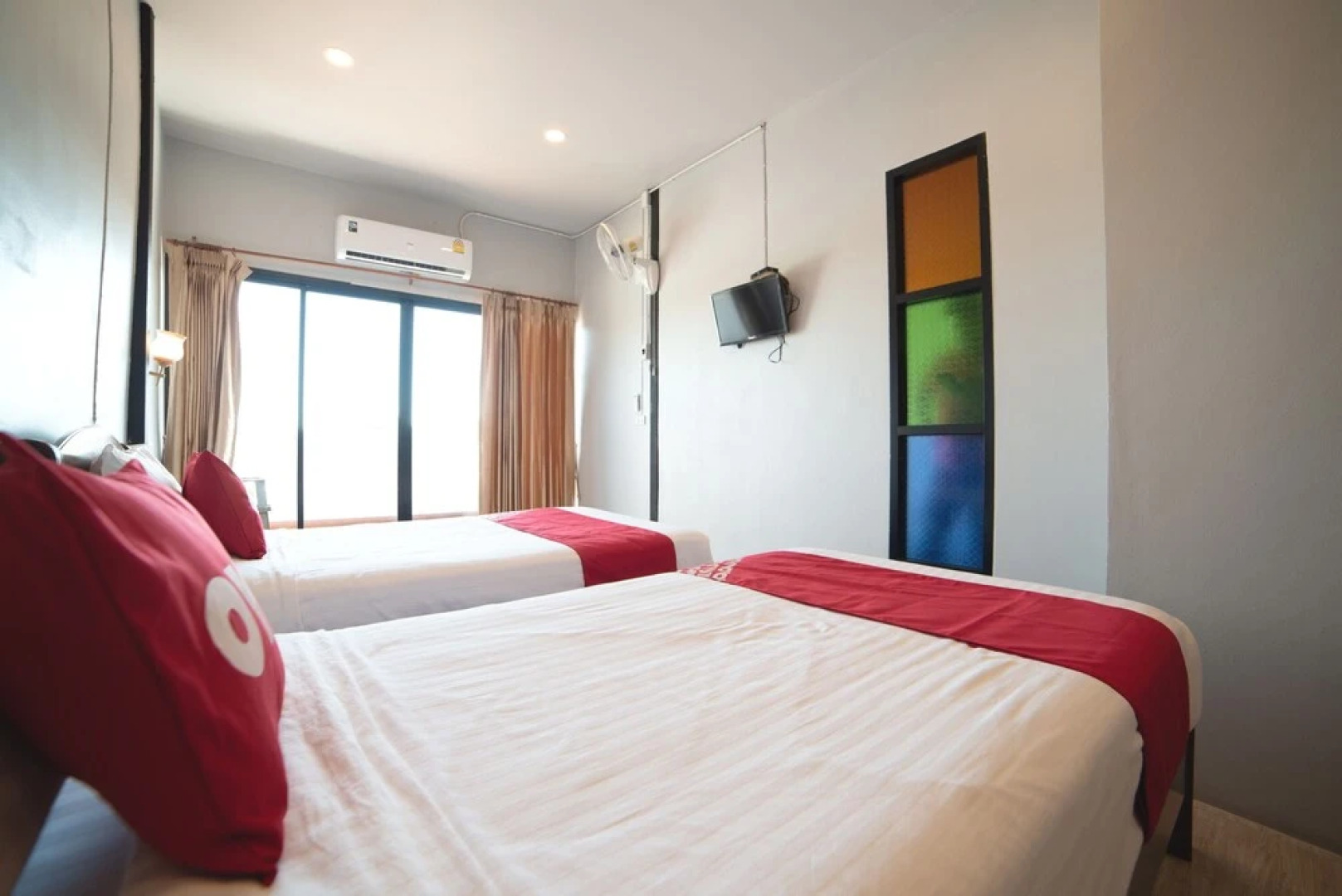 OYO 465 Krung Kao Traveller Lodge (Vaccinated Staff)