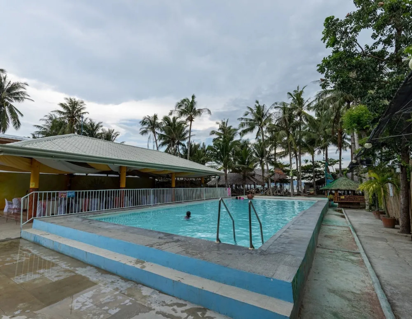 Iloilo Paraw Beach Resort