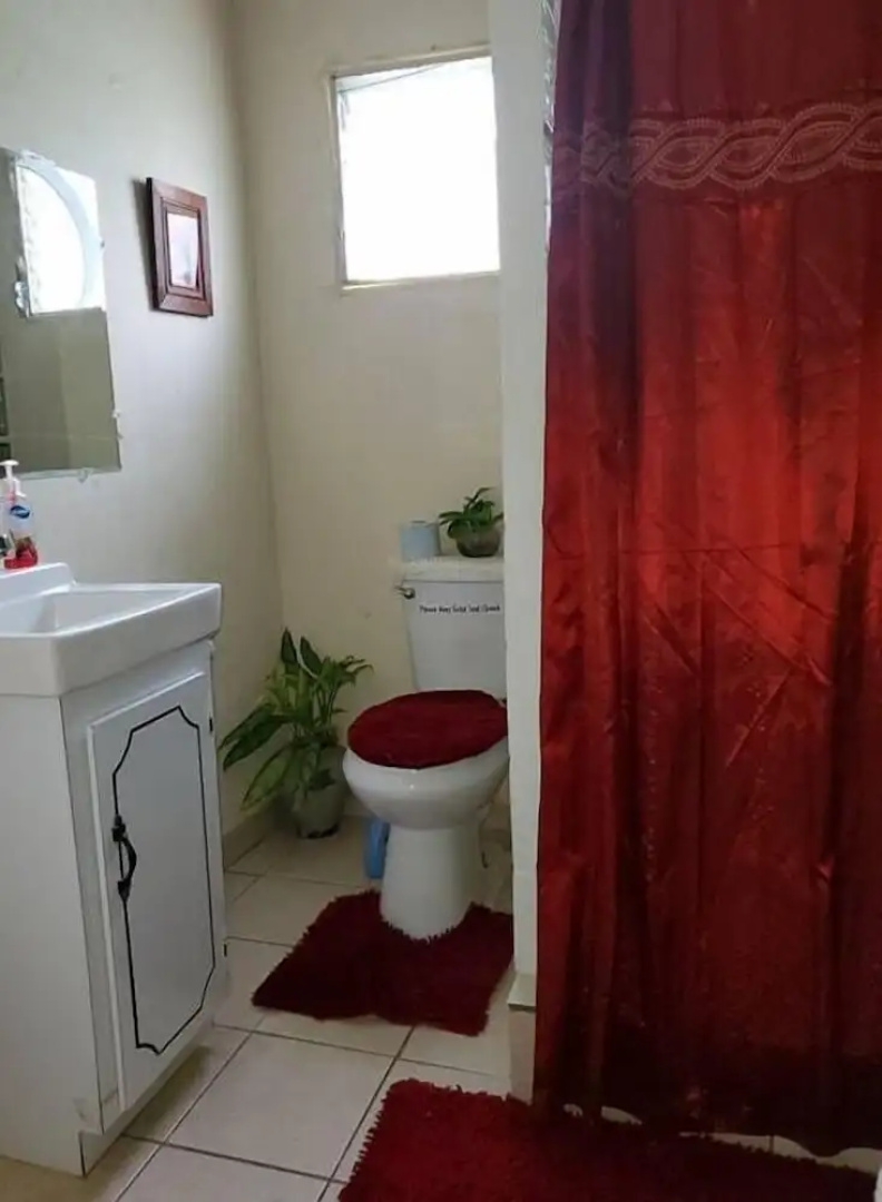 Yoli's Bed & Breakfast