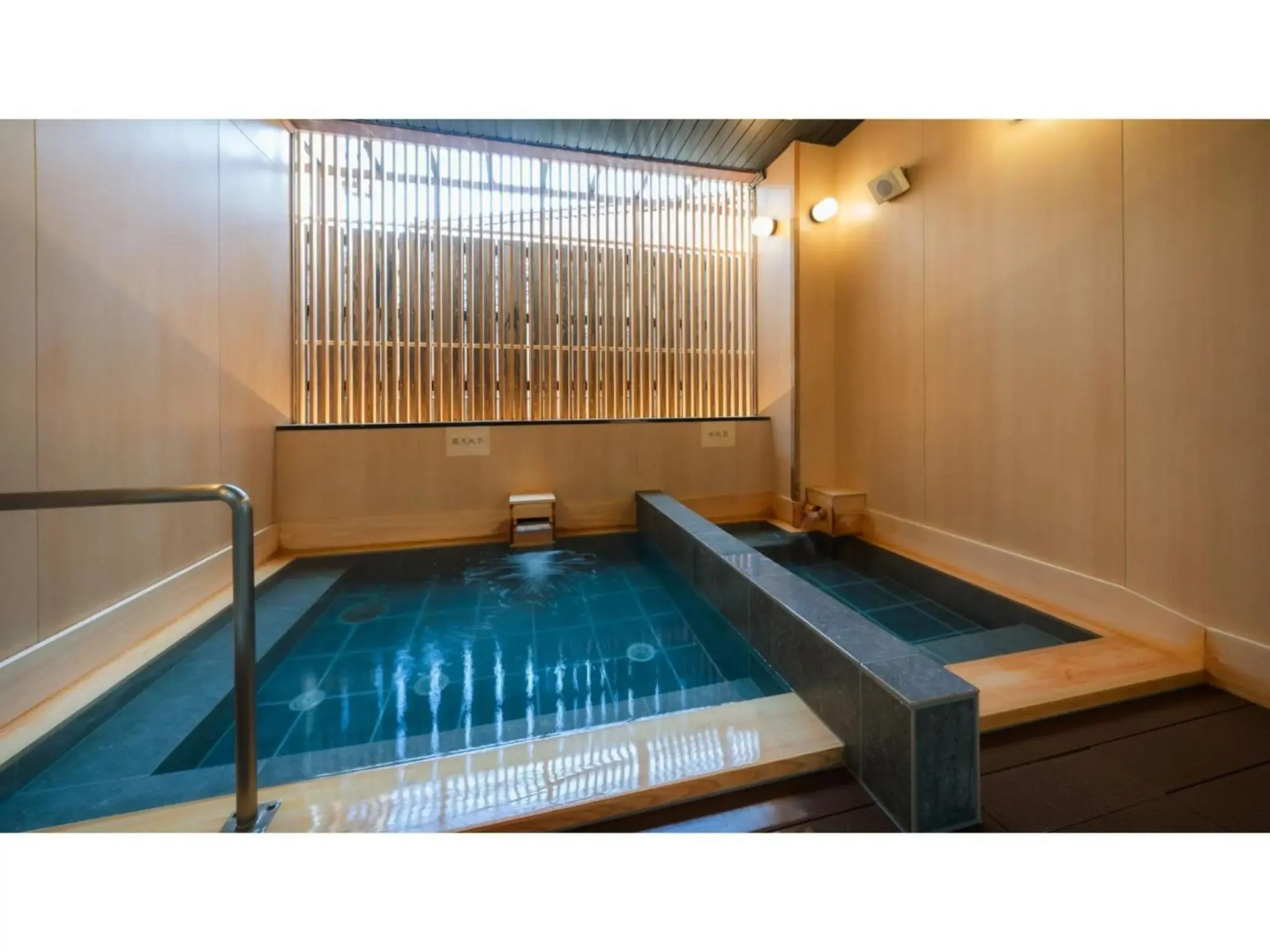 Old England Dogo Yamanote Hotel