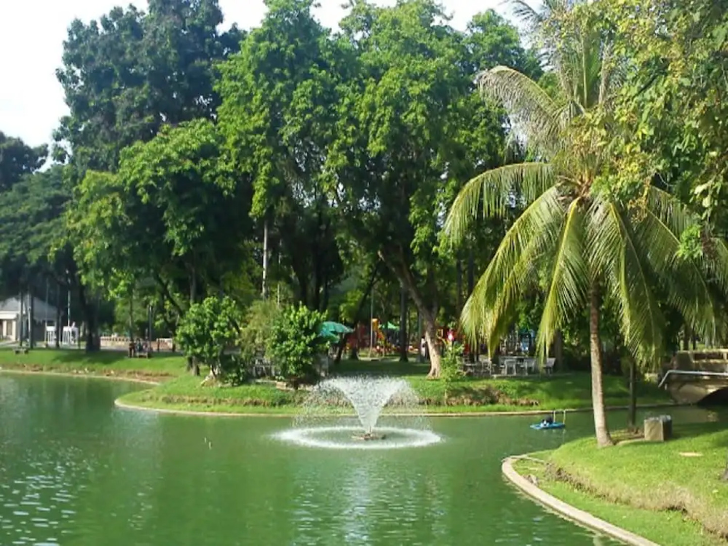 Sleep With Me Too Bangkok- BTS Phra Khanong