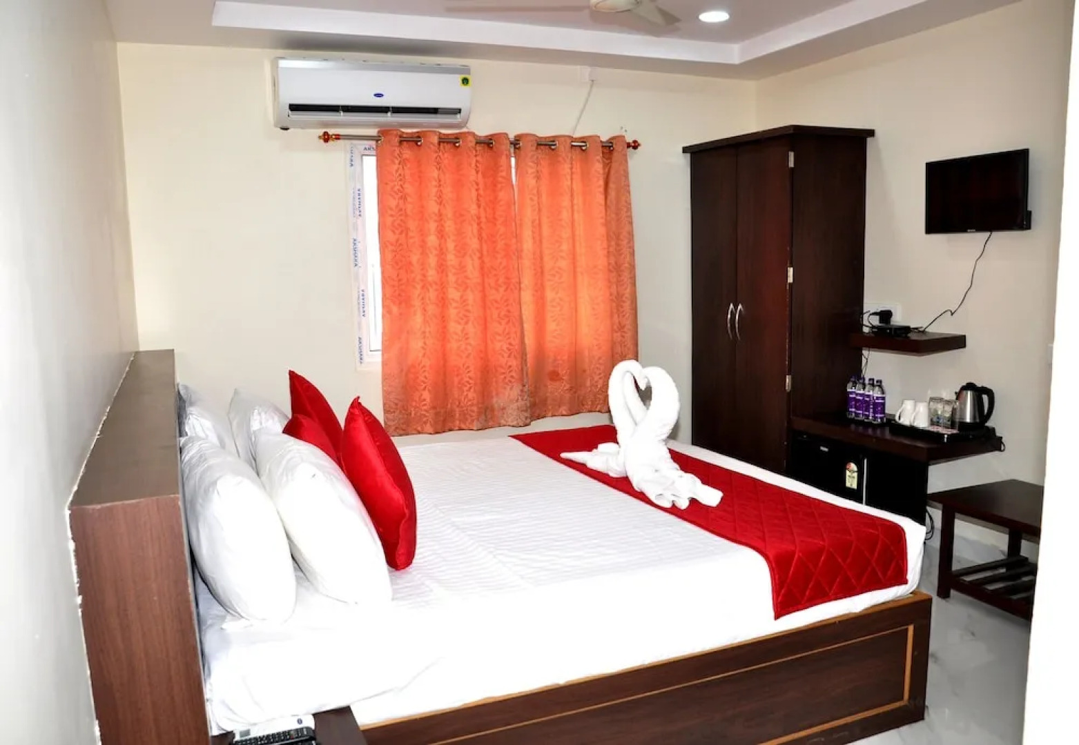 Cosmopolitan Cultural Centre