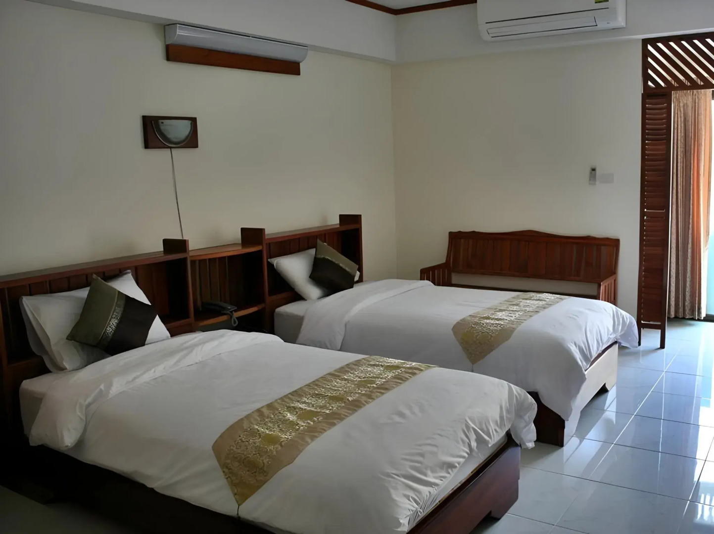 Riverfront Hotel Mukdahan