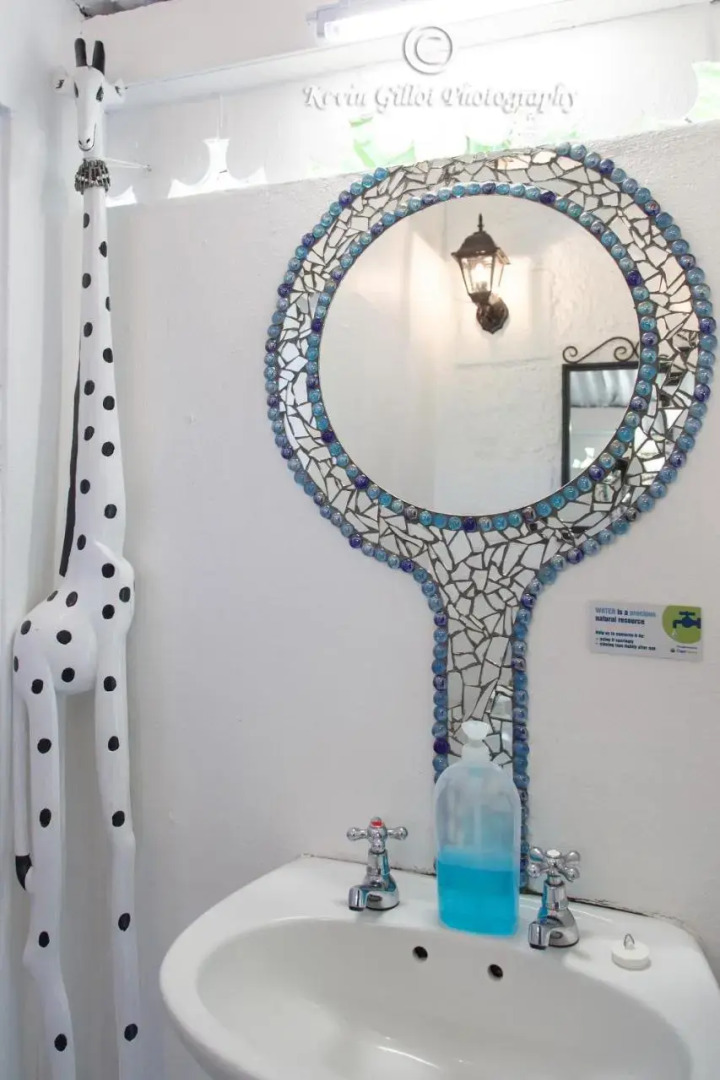 Robertson Backpackers