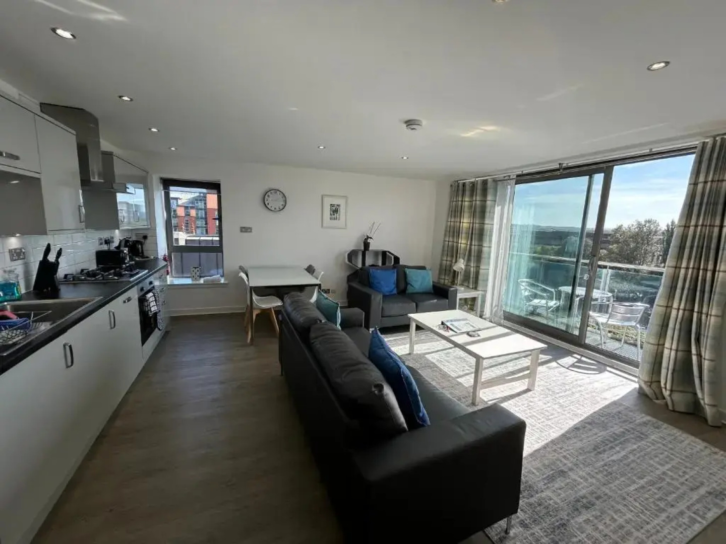 St Enoch Apartment