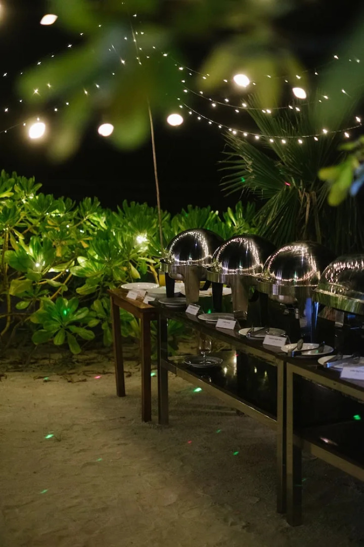 Reef Edge Thulusdhoo