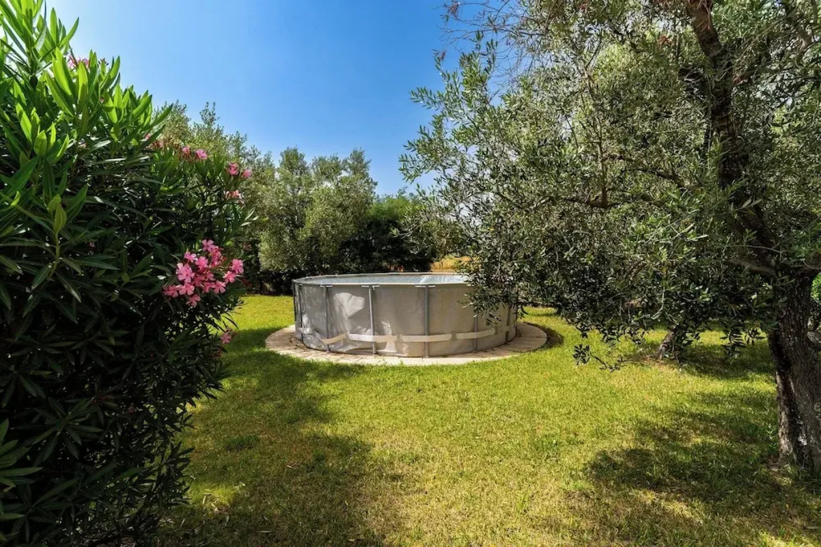 4024 Casina Litta by Barbarhouse