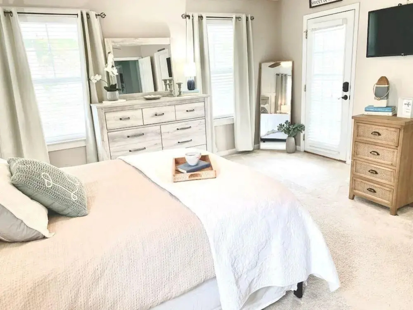 Saltee Cove Coastal Getaway - Charming 3 Bedroom/2.5 Bath Lowcountry Cottage