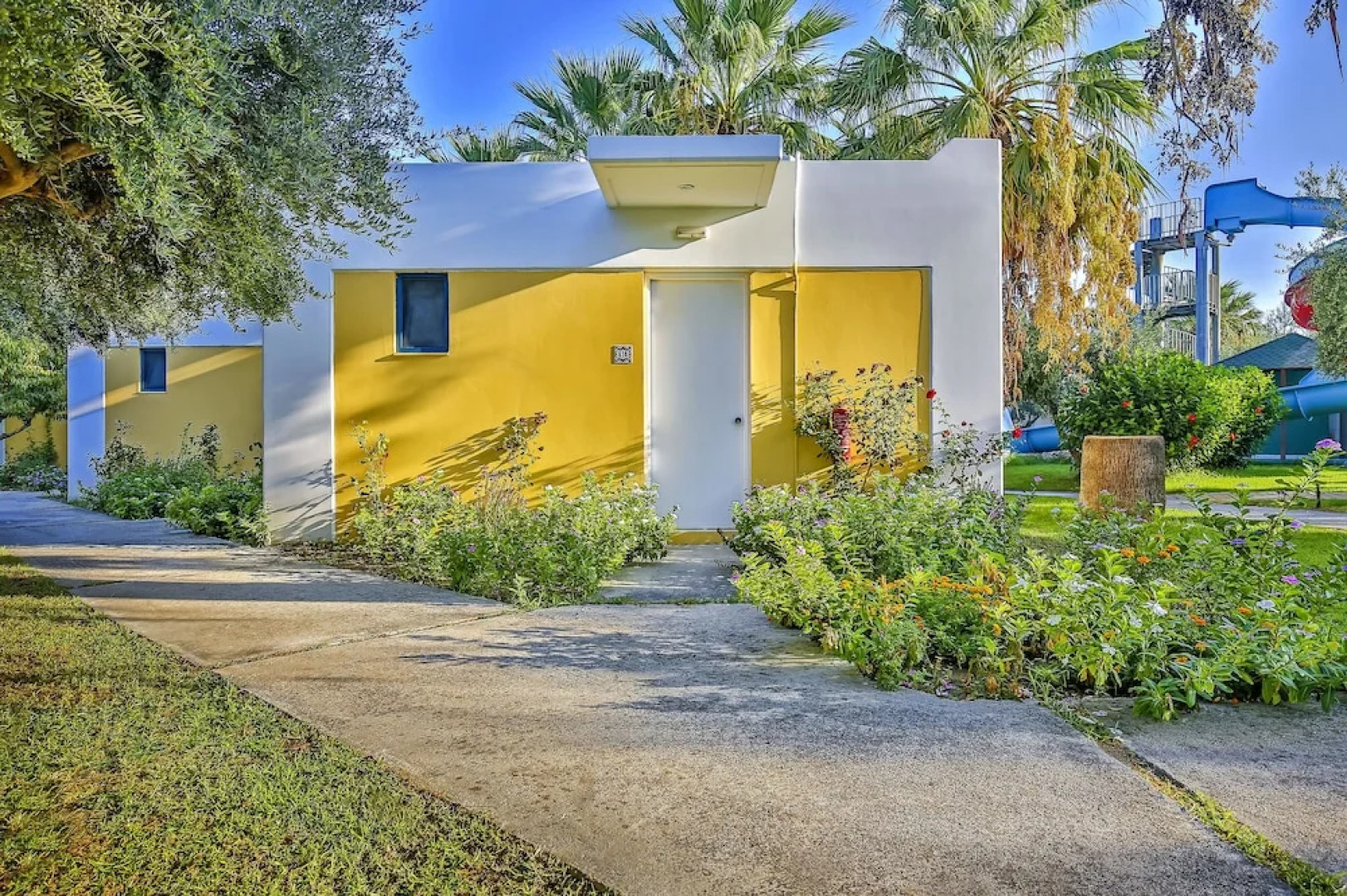 Отель Alex Beach Hotel - Bungalows