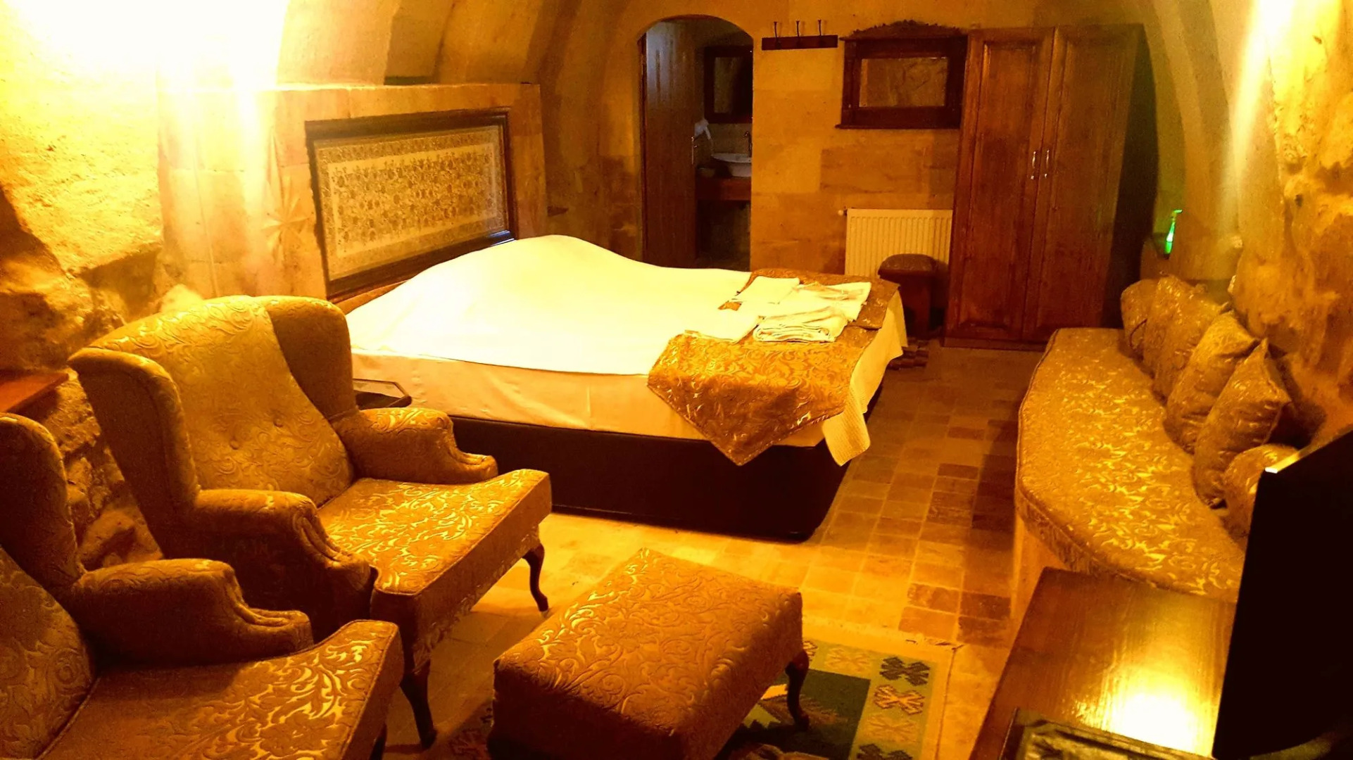 Monte Cappa Cave House