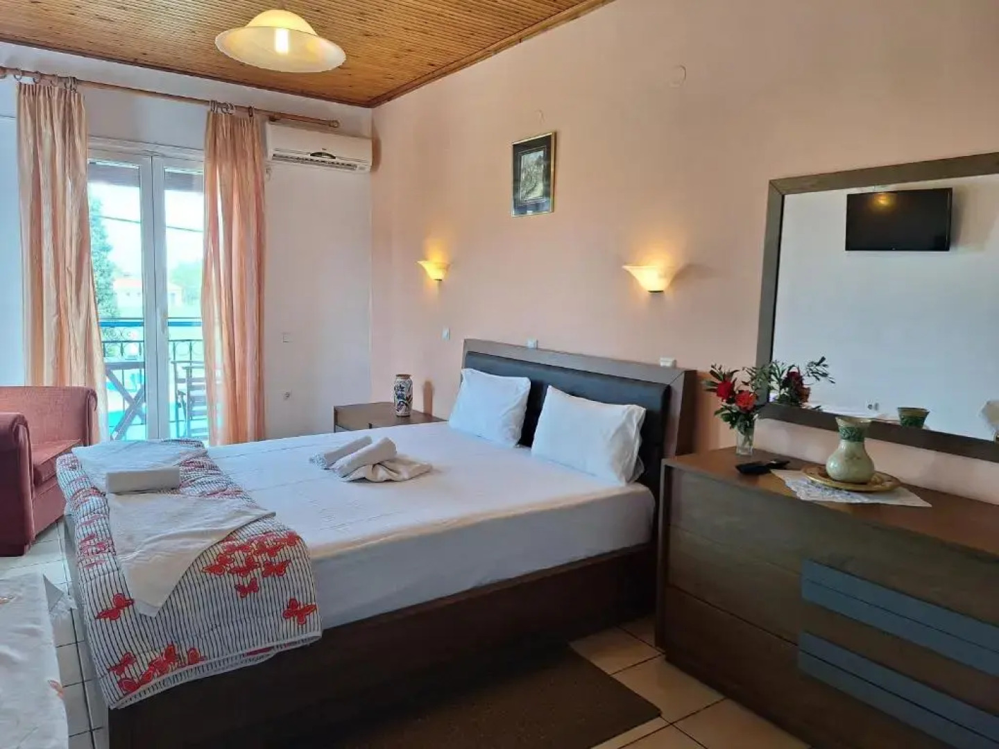 Annamaria Studios & Apartments