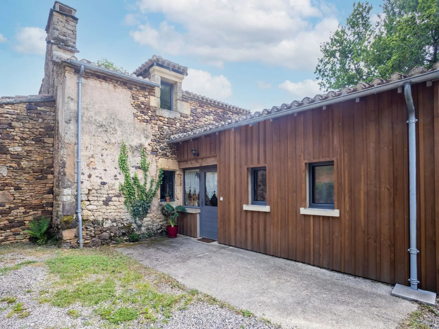 Holiday Home in Mazeyrolles With Garden