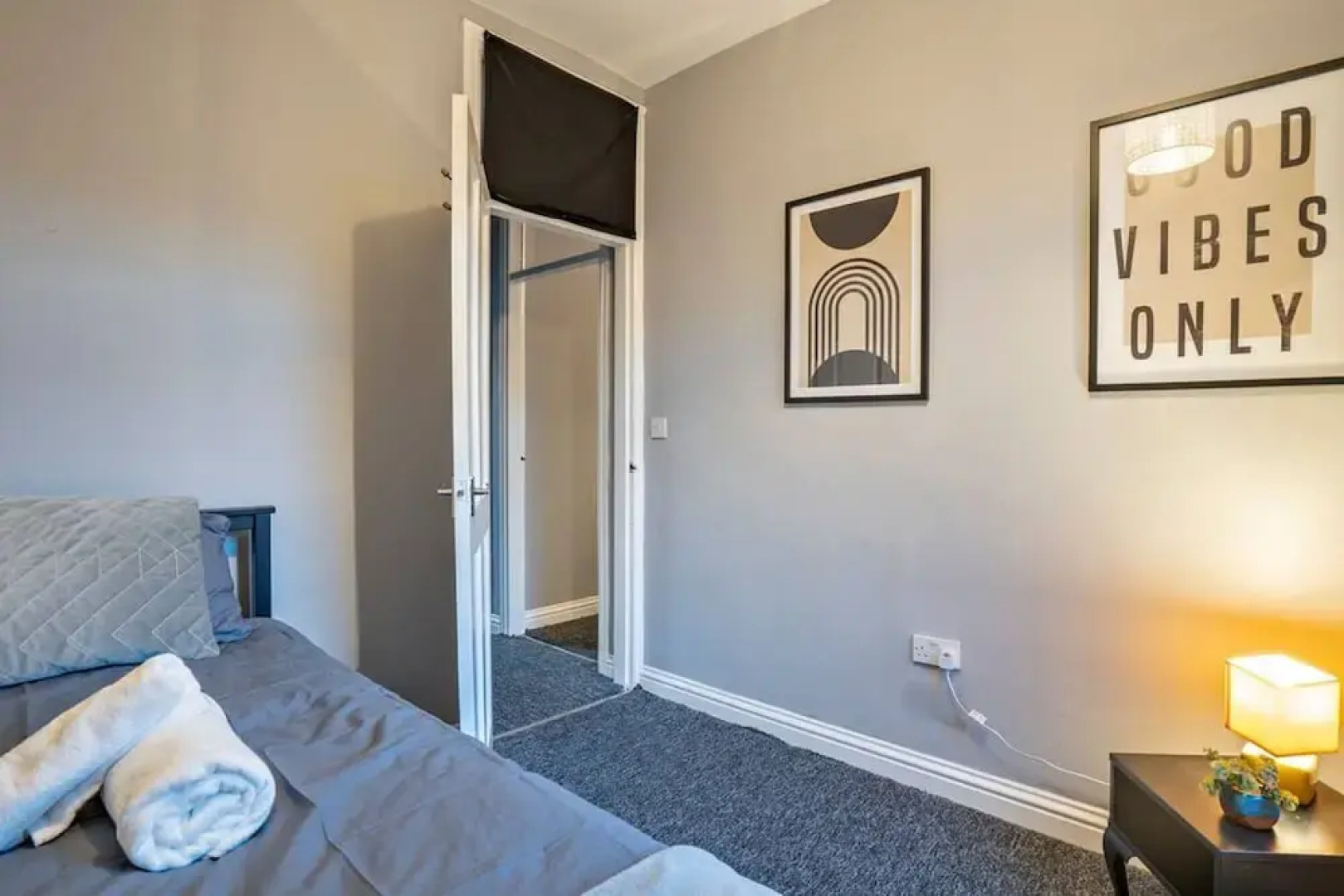 Near A1 Motorway - Free Parking