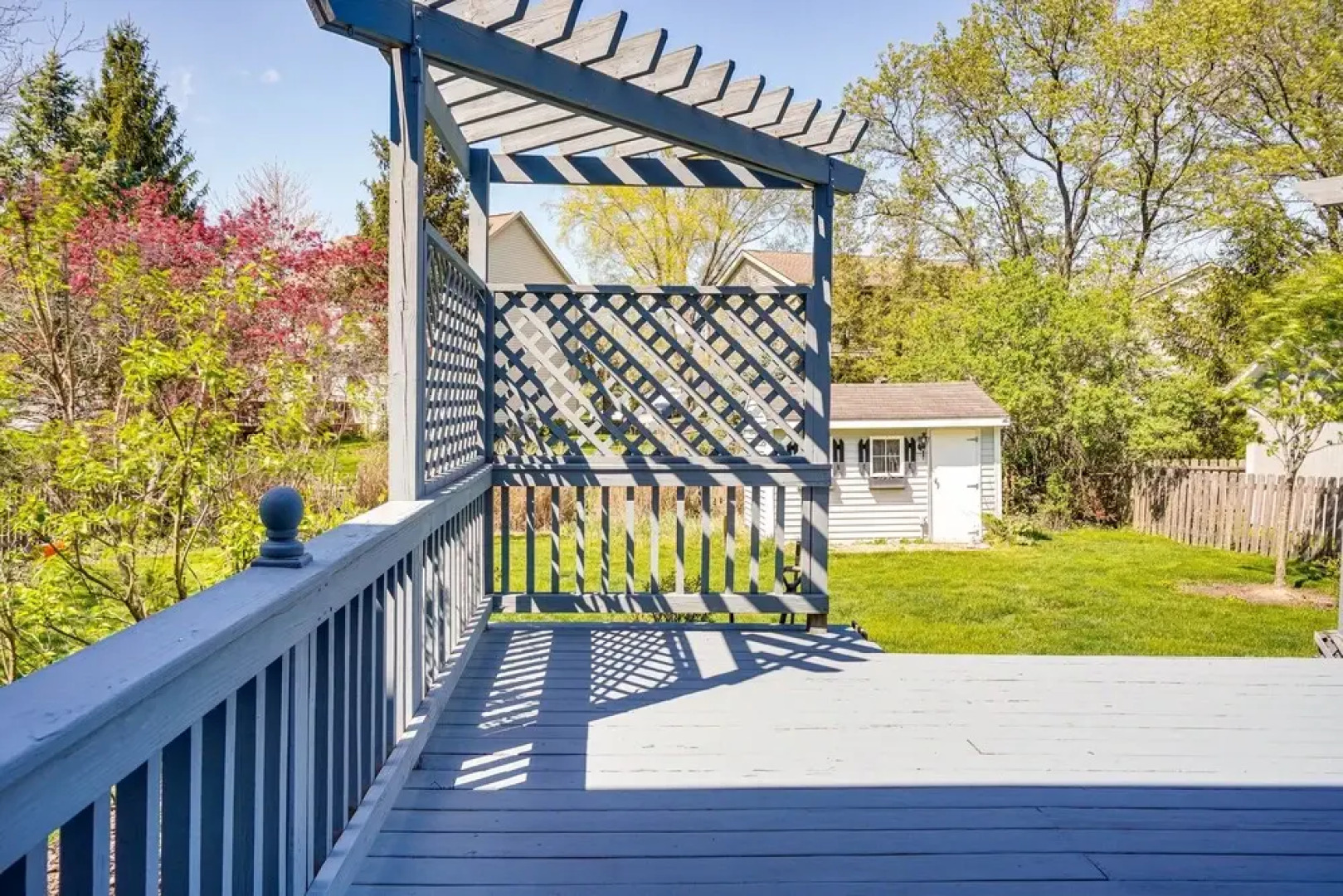 Spacious Home w/ Deck - 9 Mi to Downtown Columbus