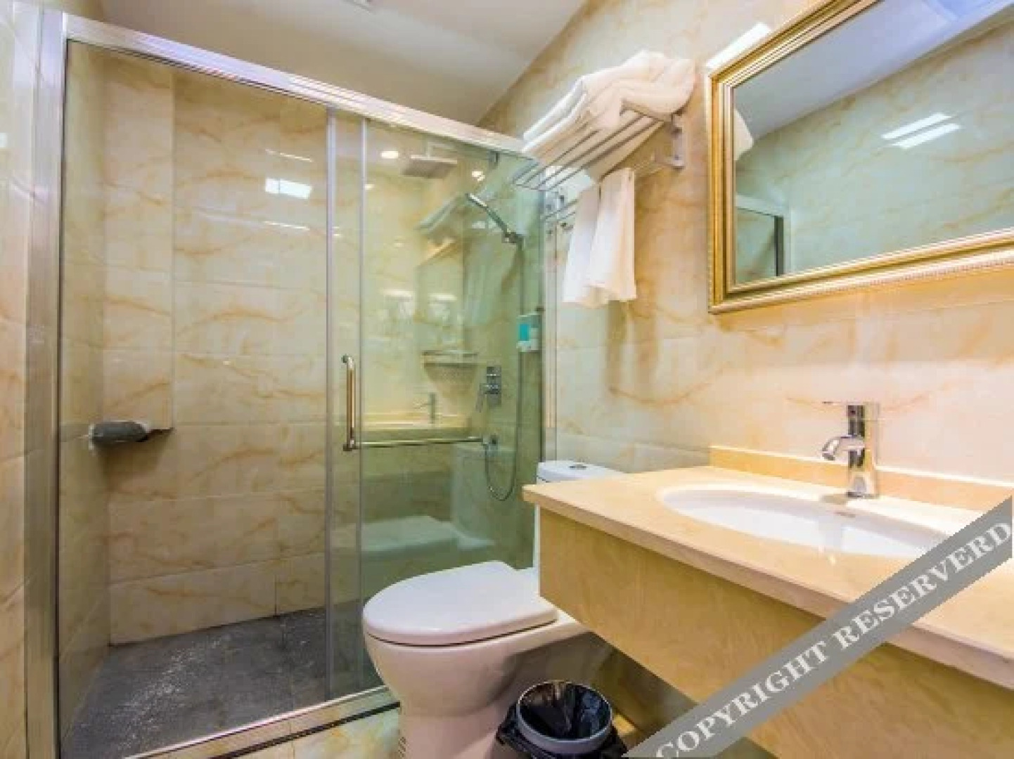 Qianwei Blue Coast Holiday Hotel