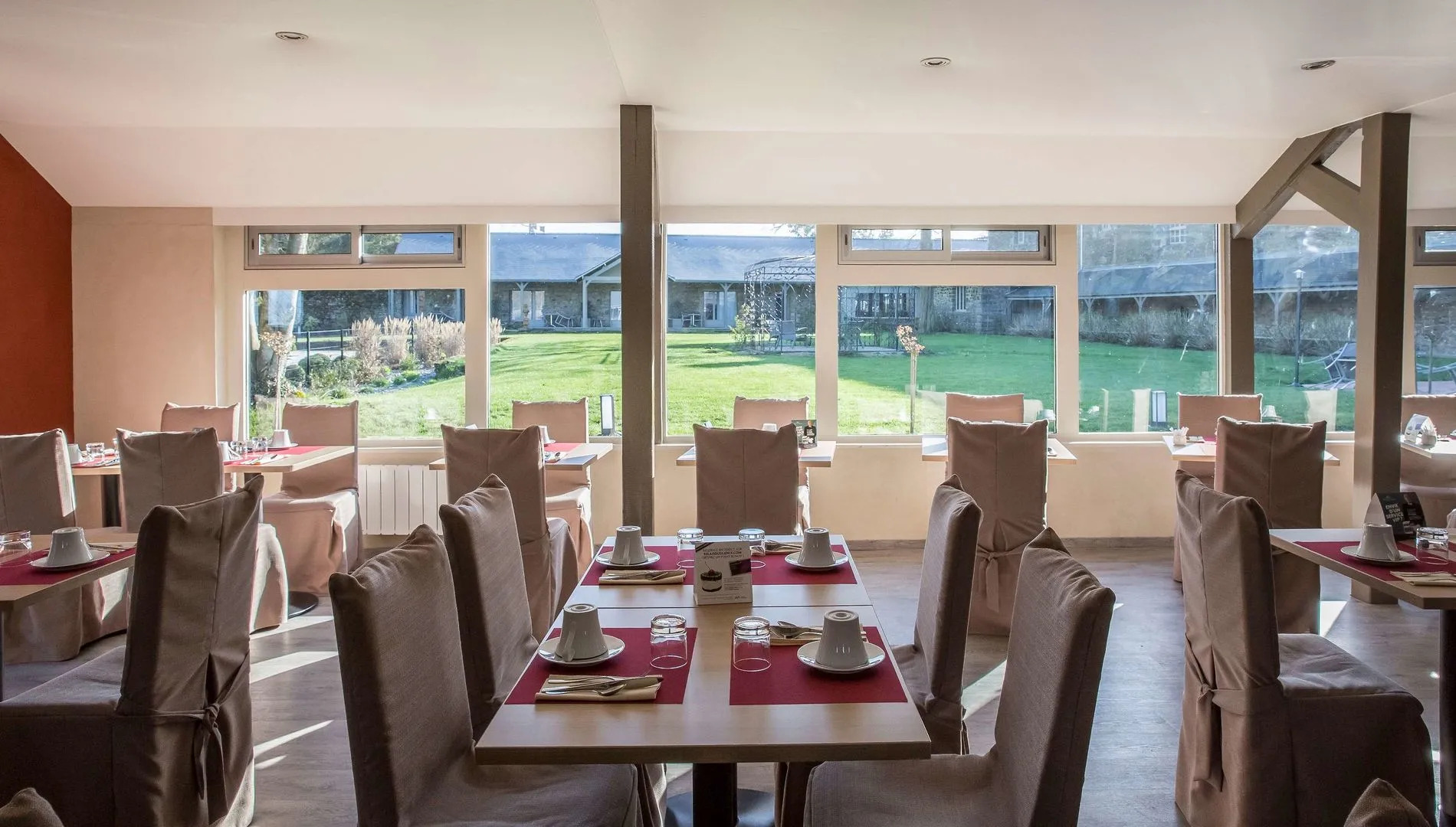 Hôtel de L'Abbaye Le Tronchet - Handwritten Collection