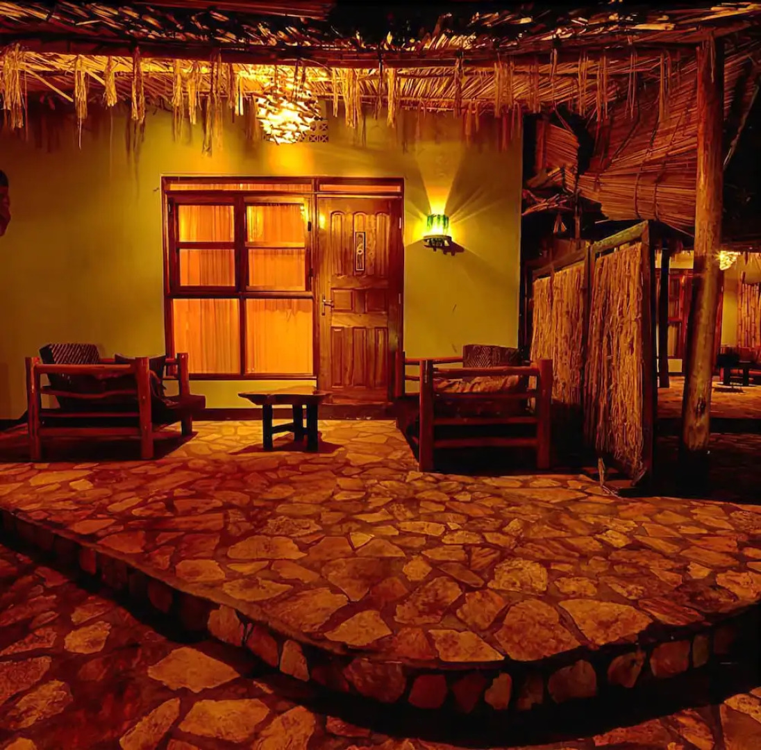 Source Of The Smile Hotel & Guesthouse