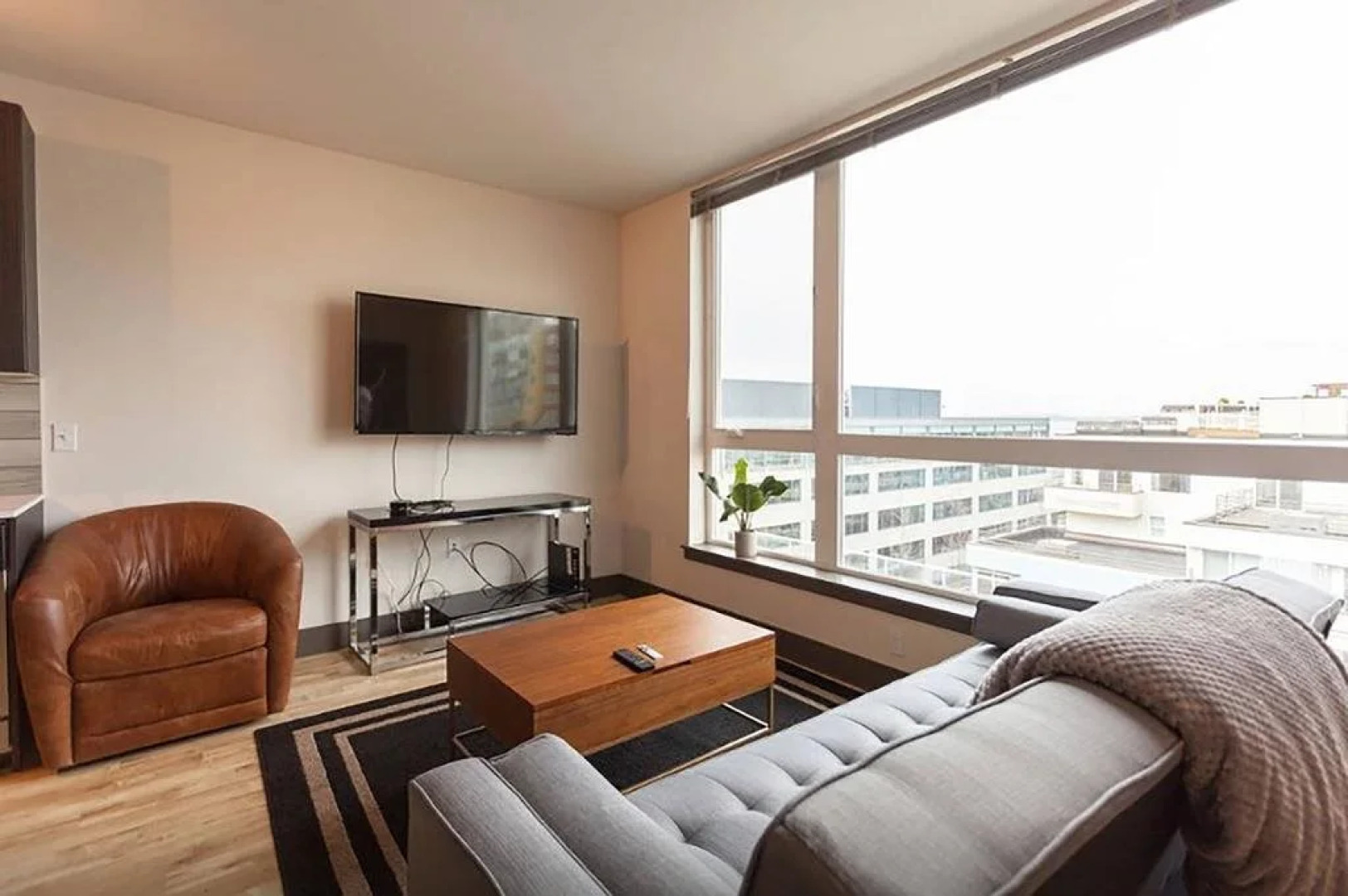 Belltown Waterfront Suites by Barsala