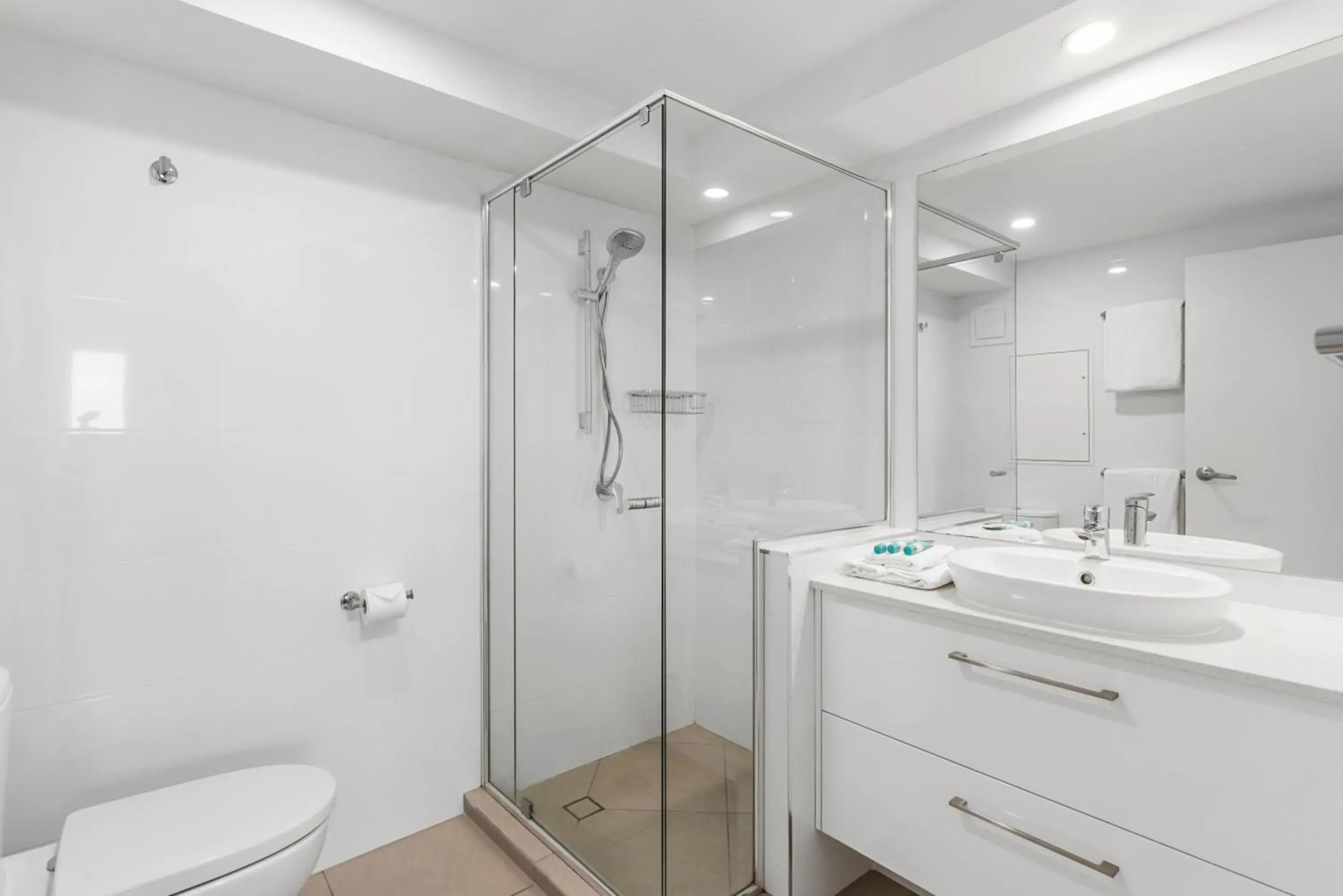 84 The Spit Holiday Apartments