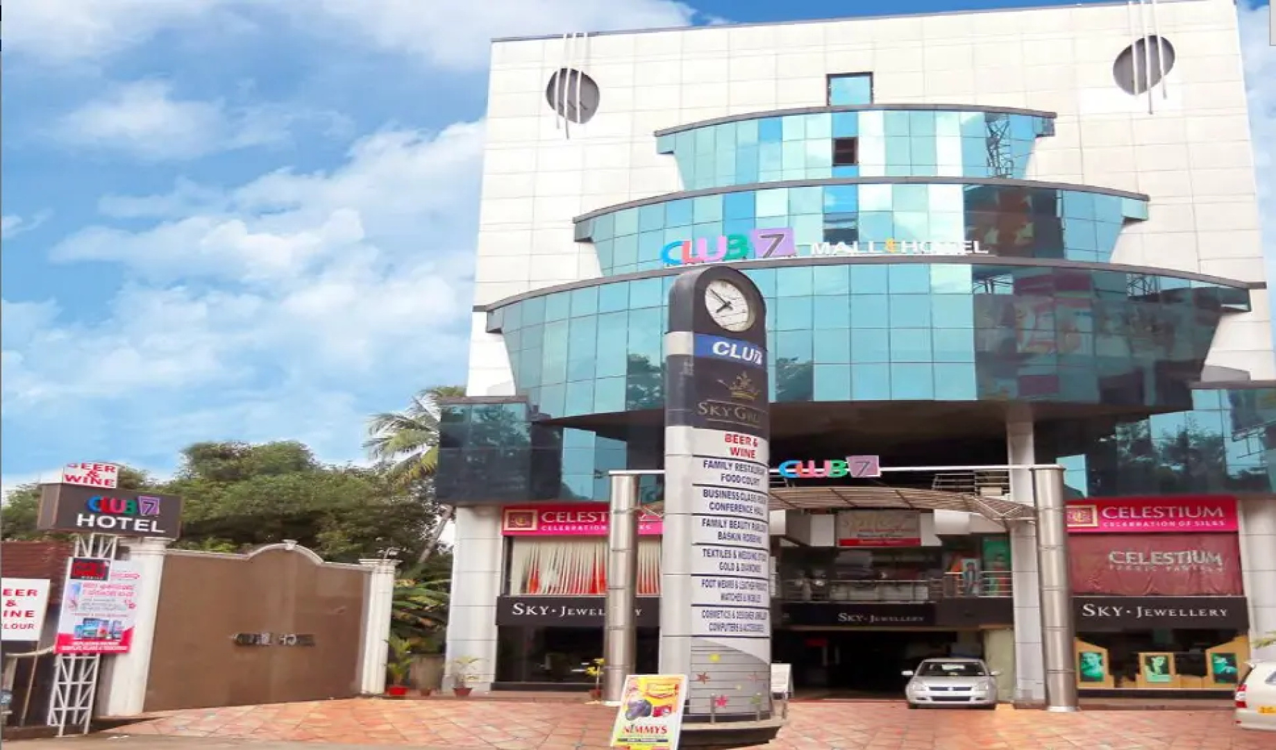 Club 7 Hotel