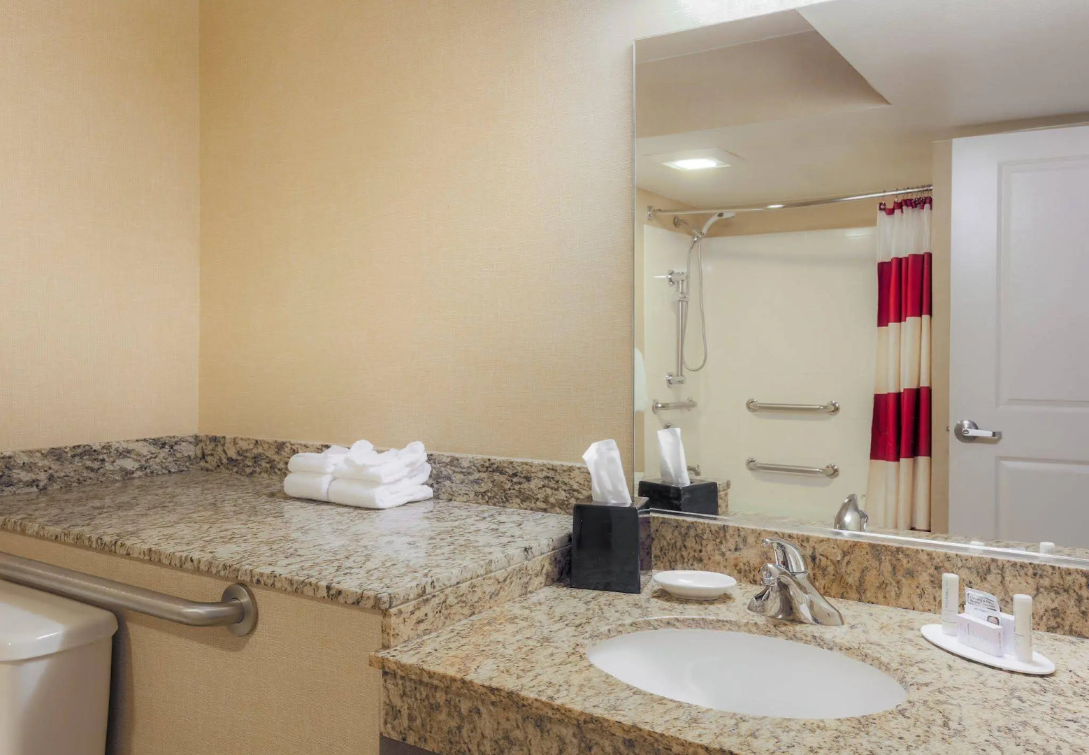 MainStay Suites St. Louis - Galleria