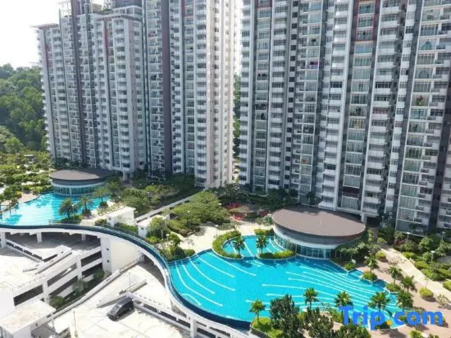 Putrajaya Dwiputra 6 Plus 1 PAX Fully Air-Con