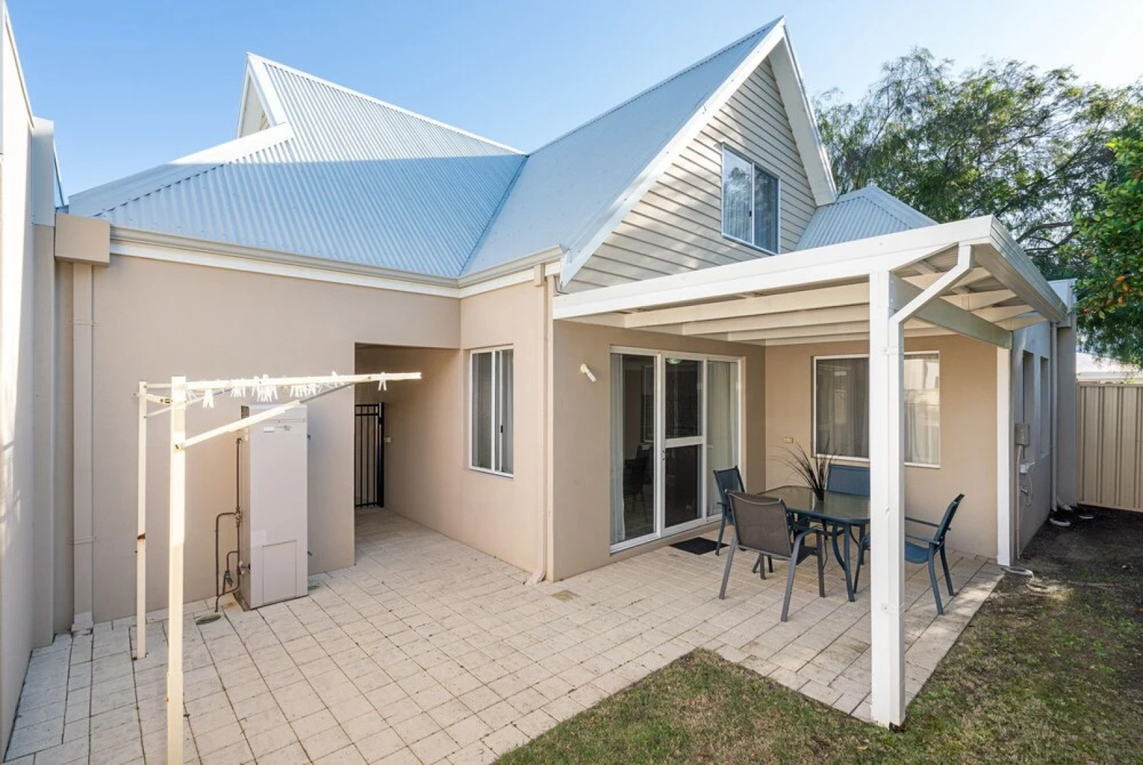 The Beach Hive - U51 Cape View Resort