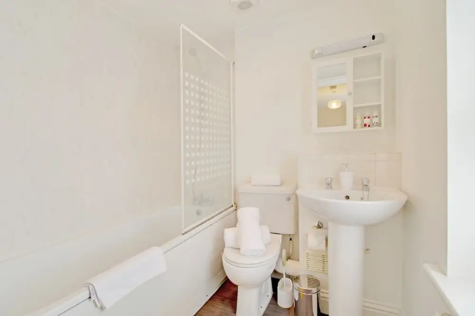 Brighton Getaways - Beach Lodge House