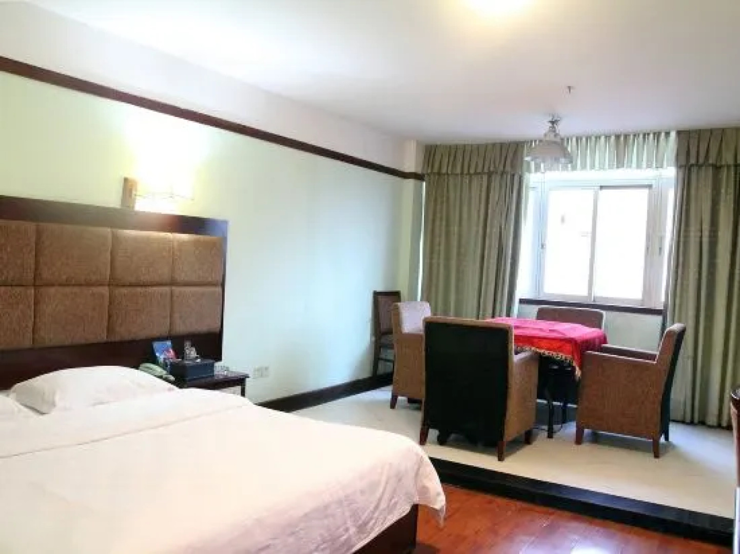 Xingji Business Hotel West Sun Wen Road Pedestrian Street