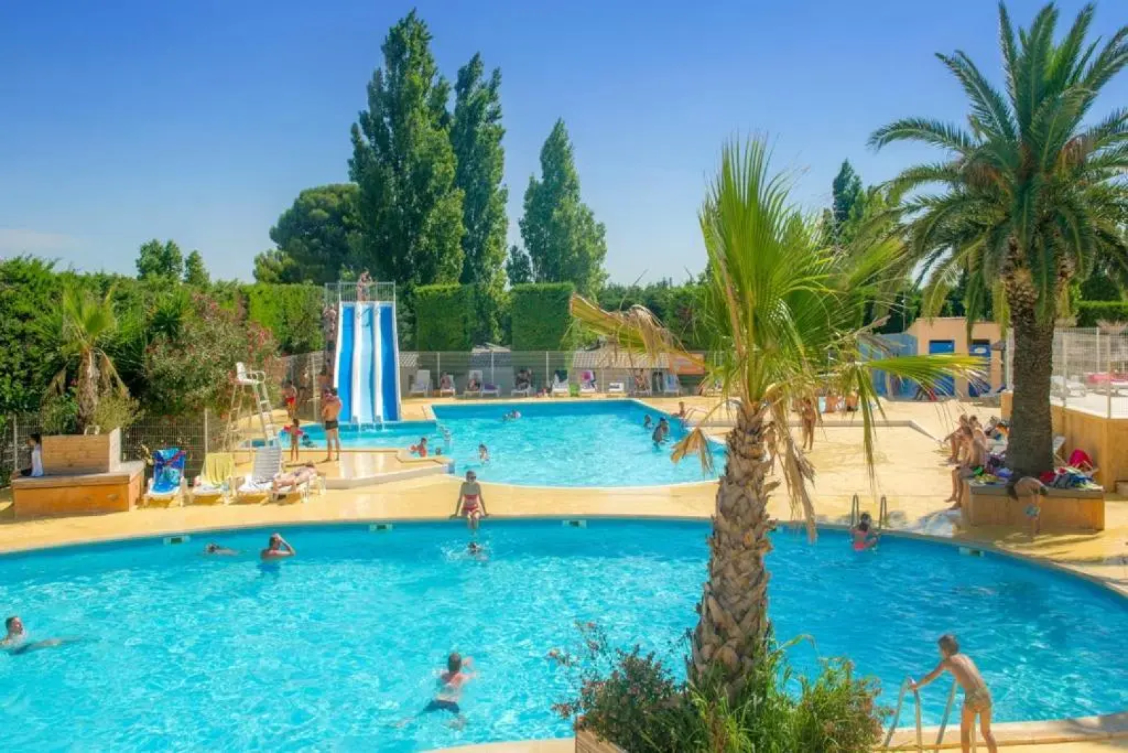 mobil-home camping 4 ****